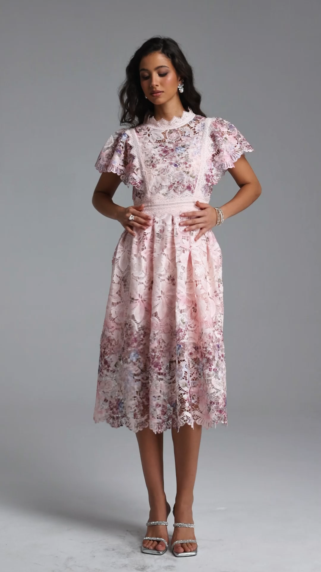 Leanna Resort Flowy Short Sleeve Floral Print Lace Midi Dress