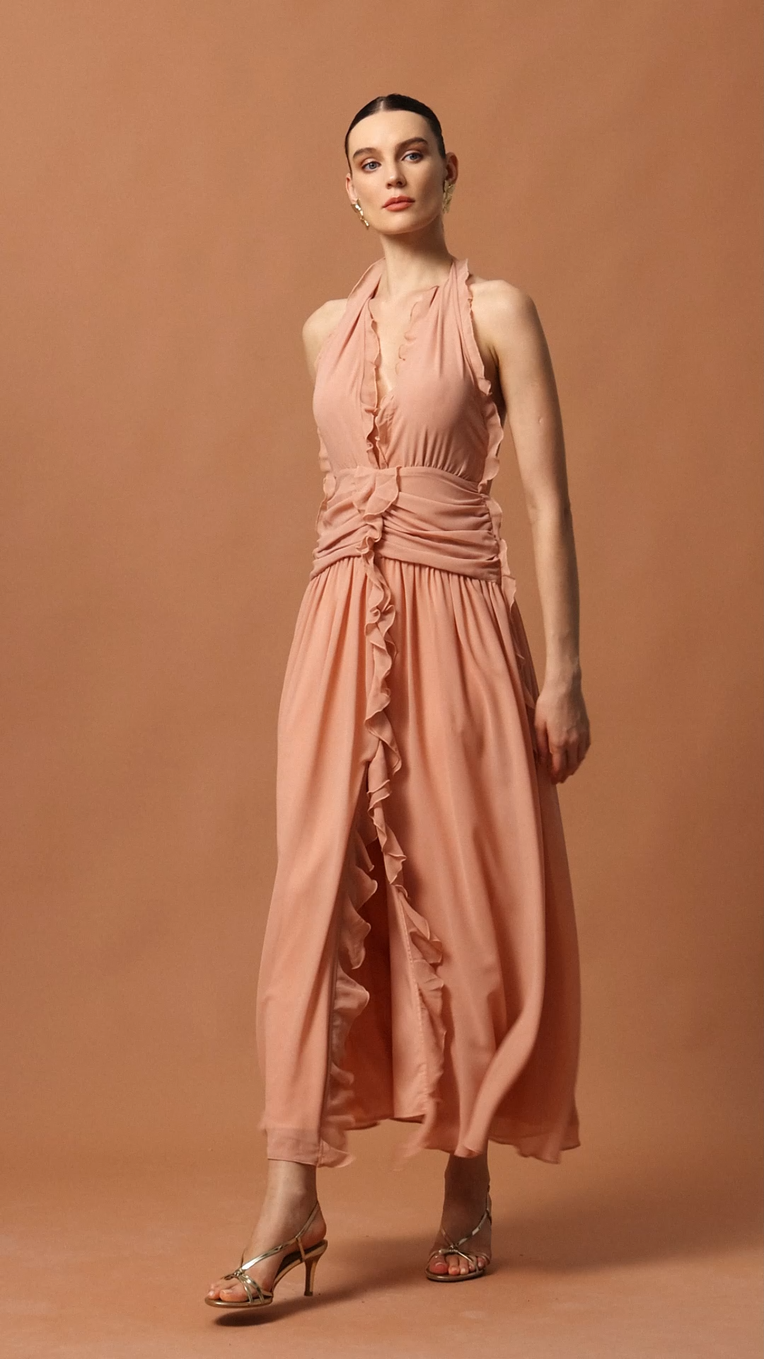 Pilisa V-Neck Sleeveless Folds Maxi Dress