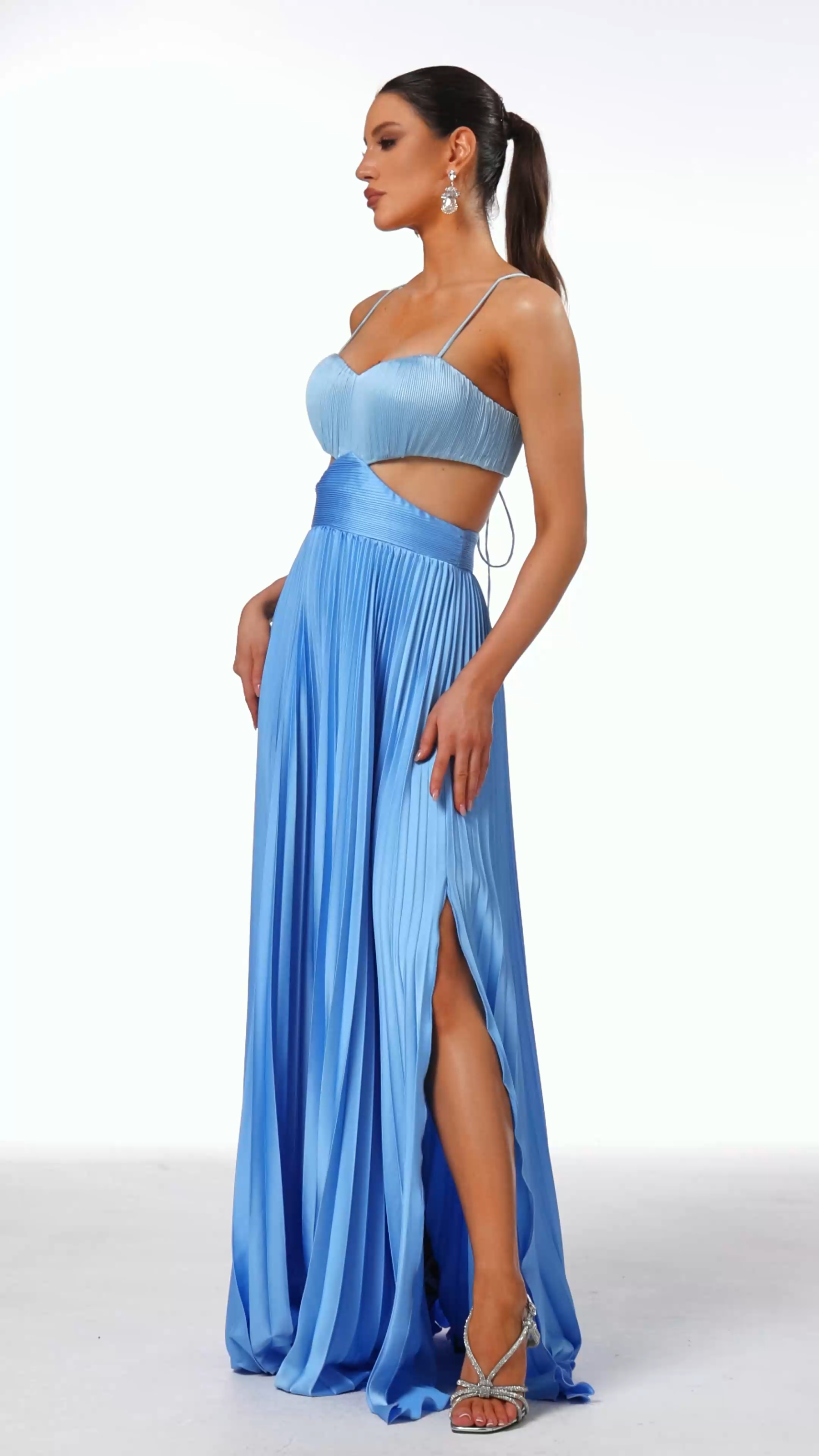 Moua Sleeveless Wrinkle Maxi Dress
