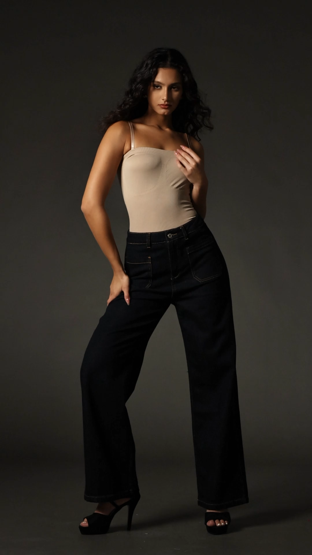 Logan Wide-Legs Jeans