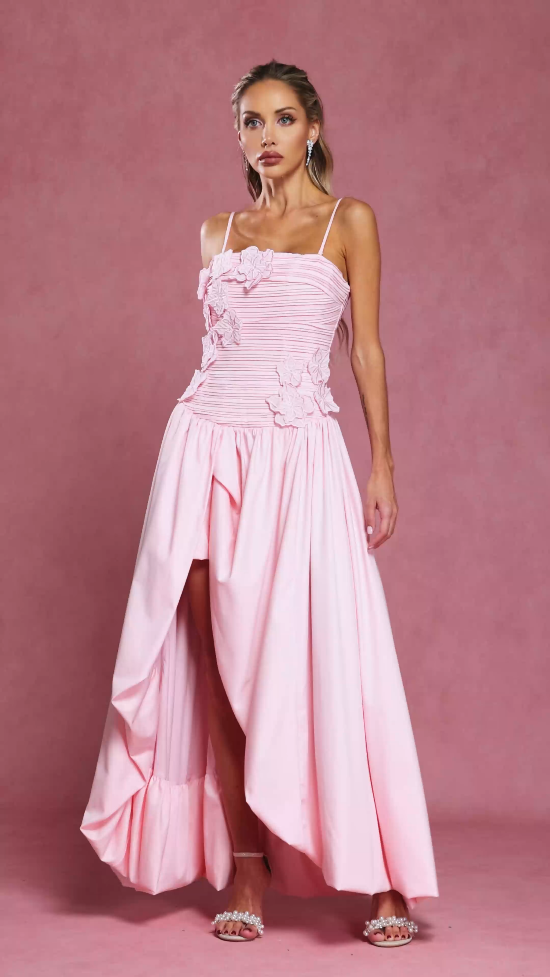 Pippa Sleeveless Flower Maxi Dress