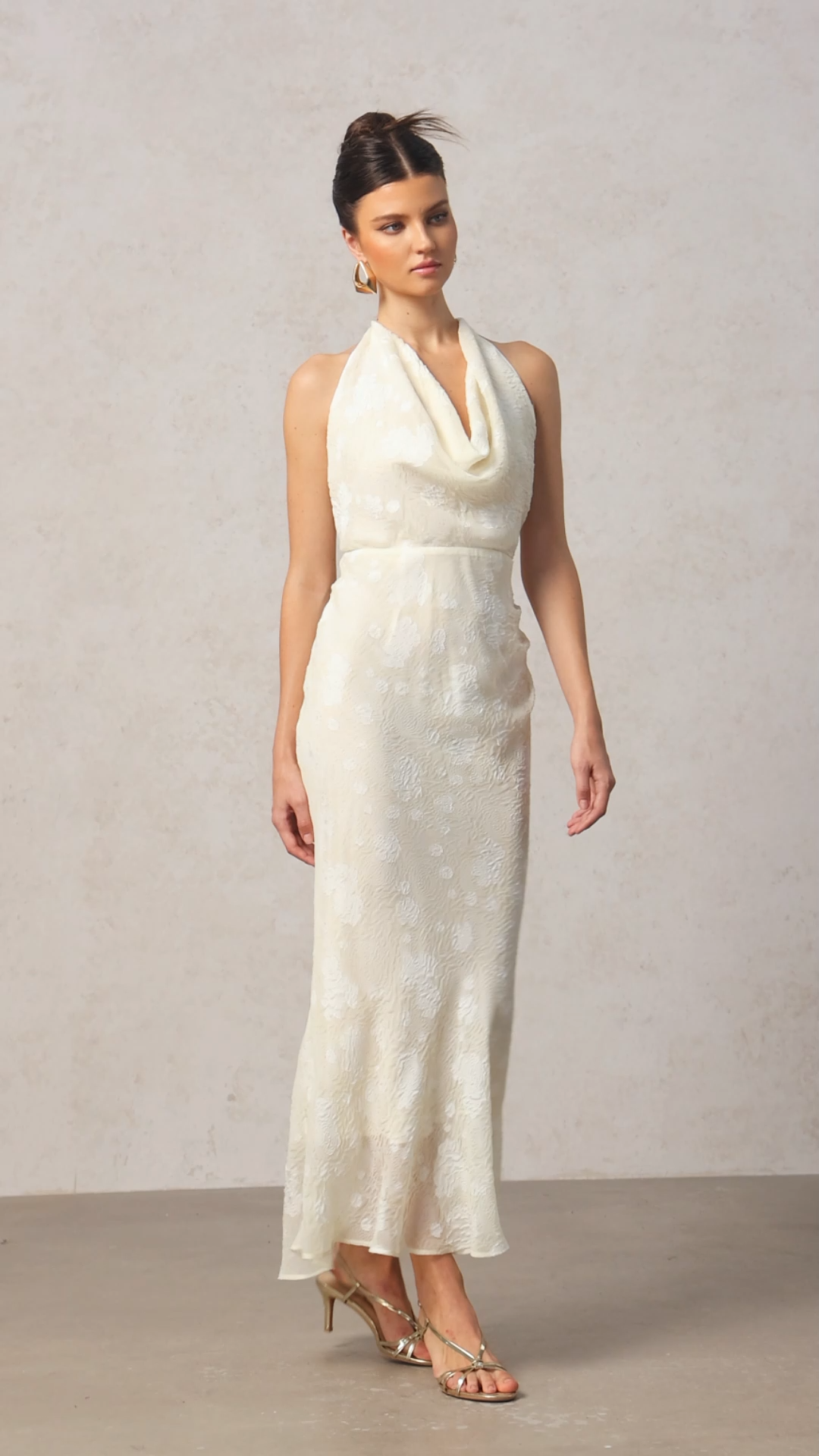 Ella Sleeveless Folds Maxi Dress