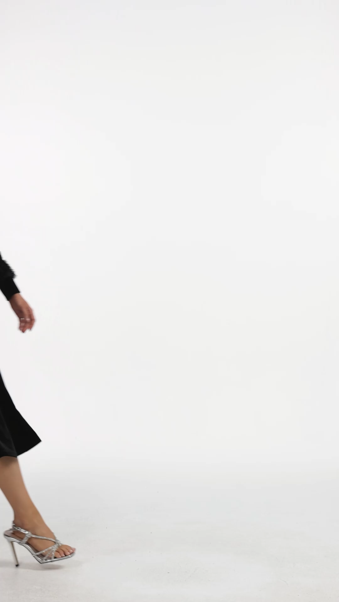 Jayden Chic Contour Long Sleeve V Neck Velvet Maxi Dress