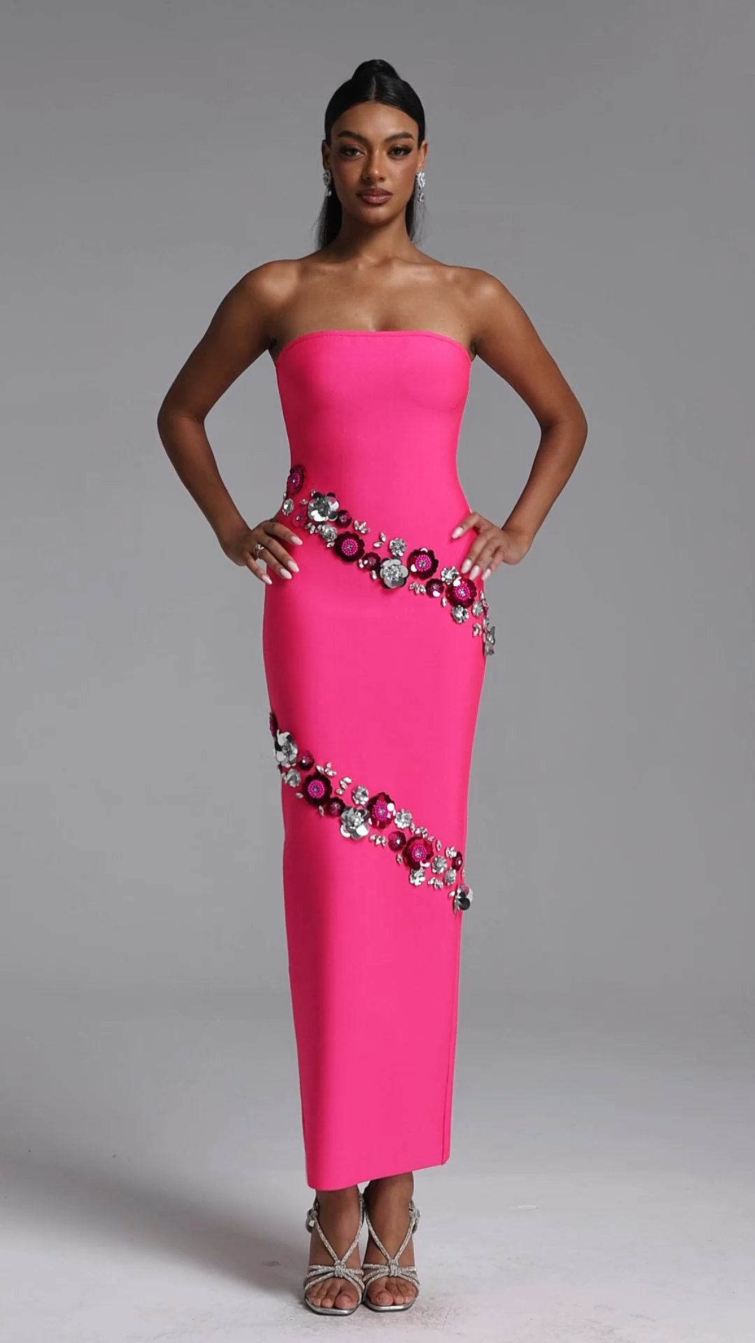 Valo Romantic Contour Strapless Sequin Floral Bandage Maxi Dress