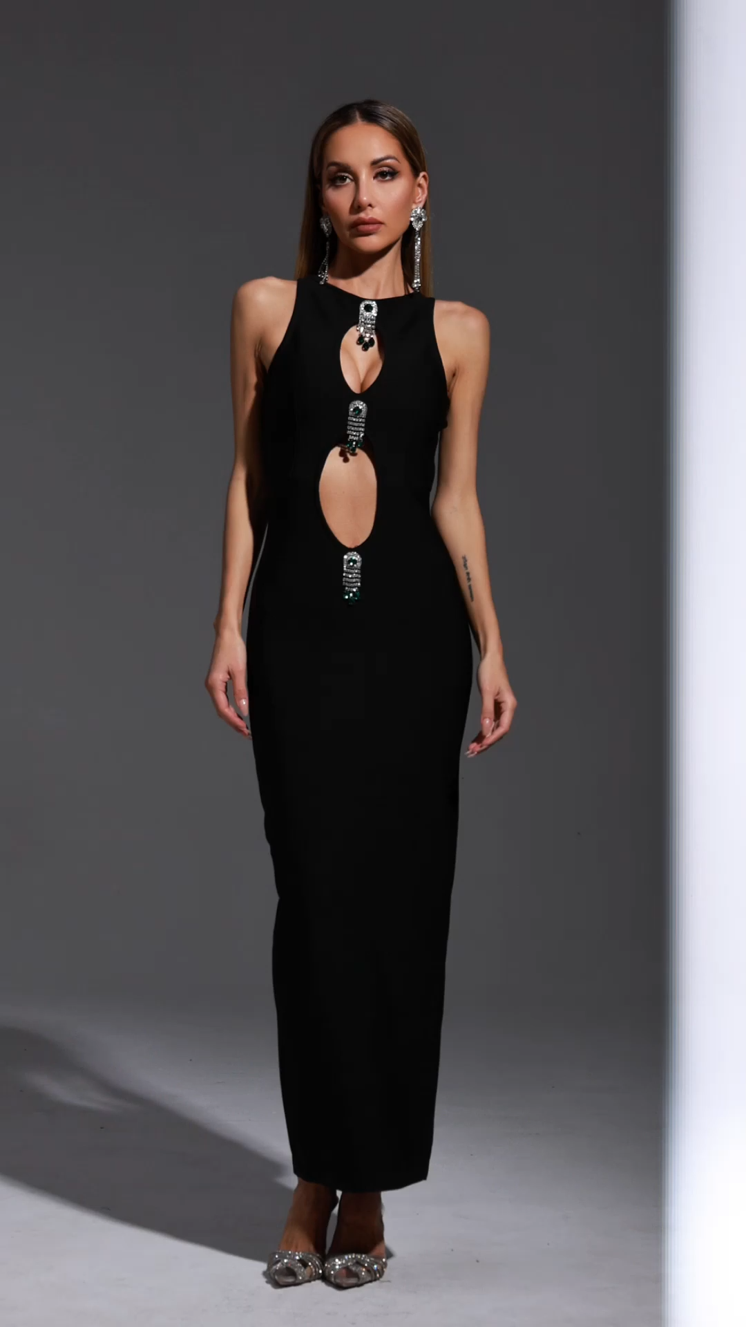 Winmy Sleeveless Hollow Out Diamond Bandage Maxi Dress