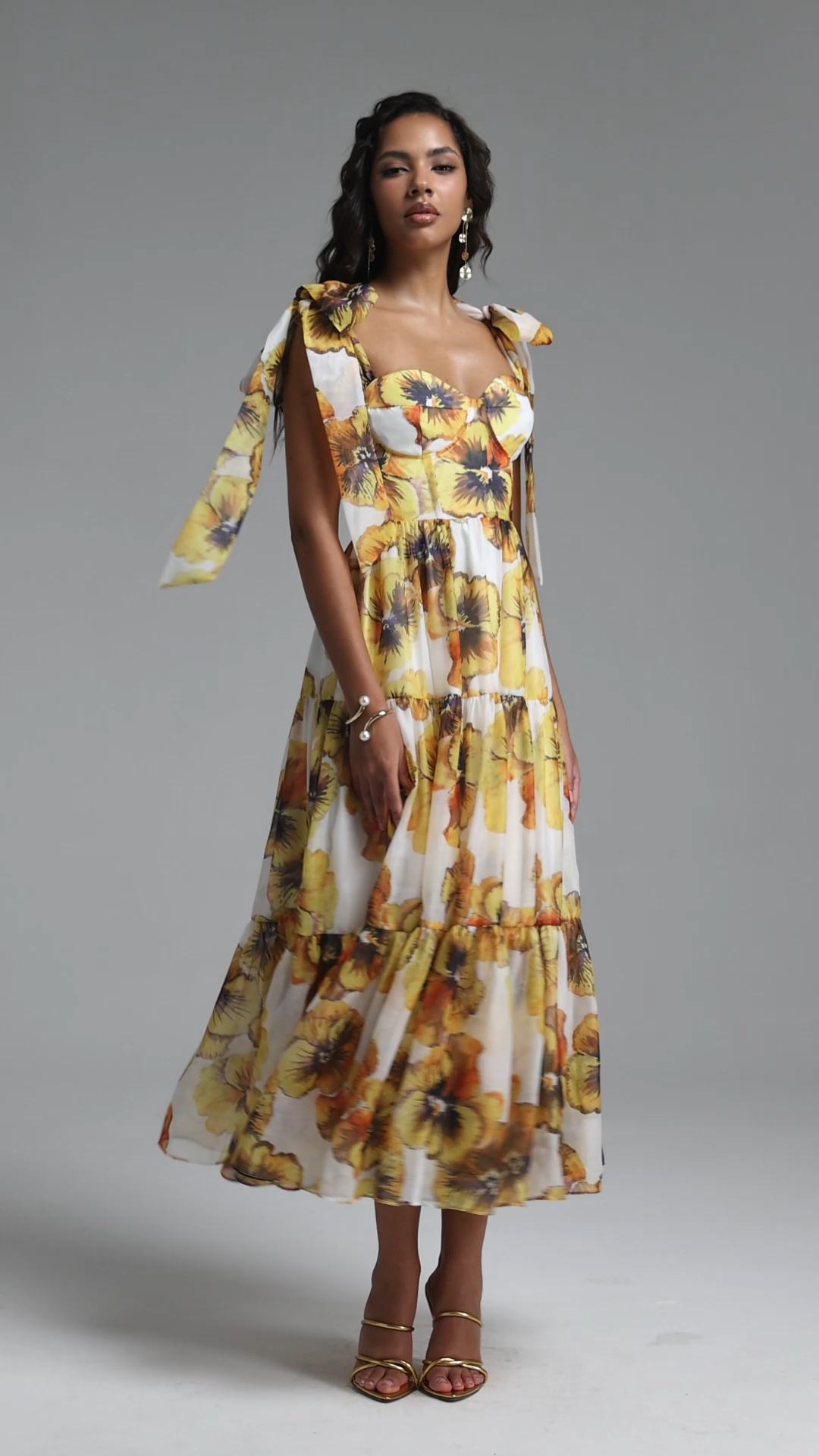 Keryn Romantic Flowy Floral Print Chiffon Maxi Dress