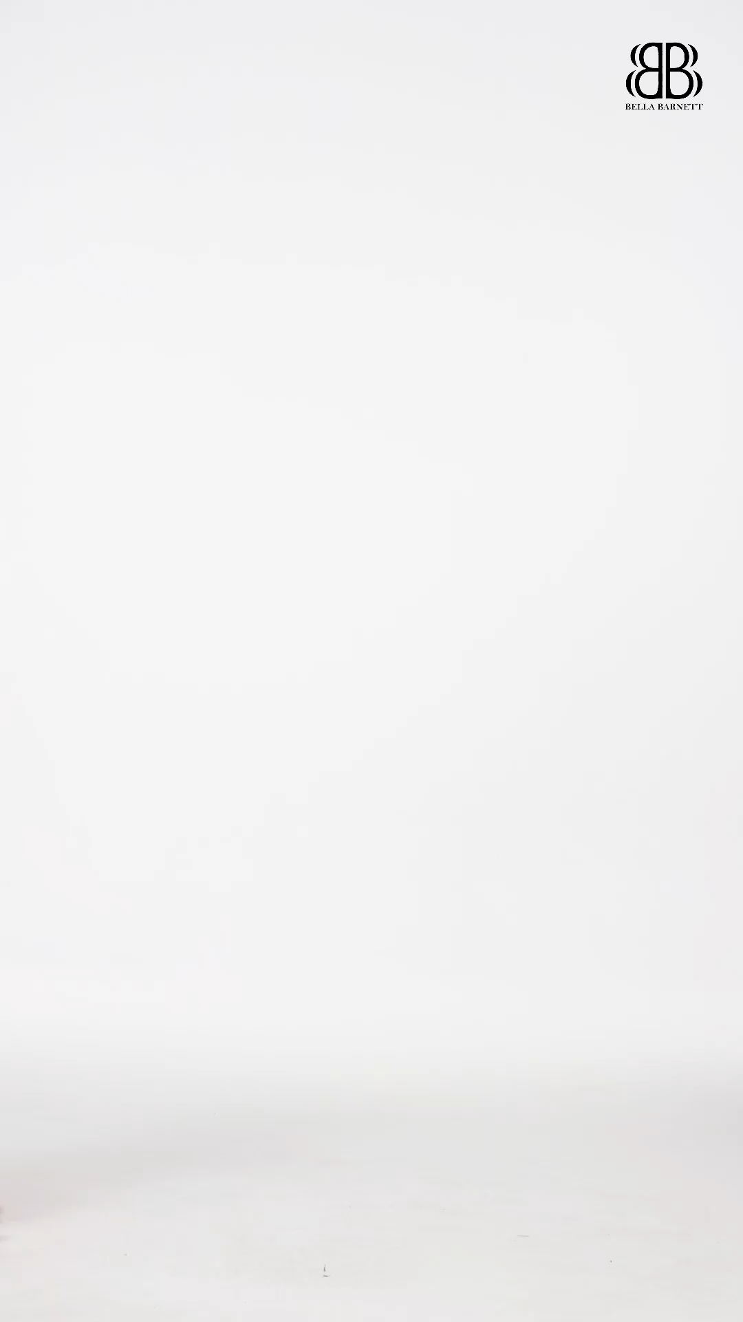 Kerade Chic Contour V Neck Long Sleeve Ruched Knit Maxi Dress