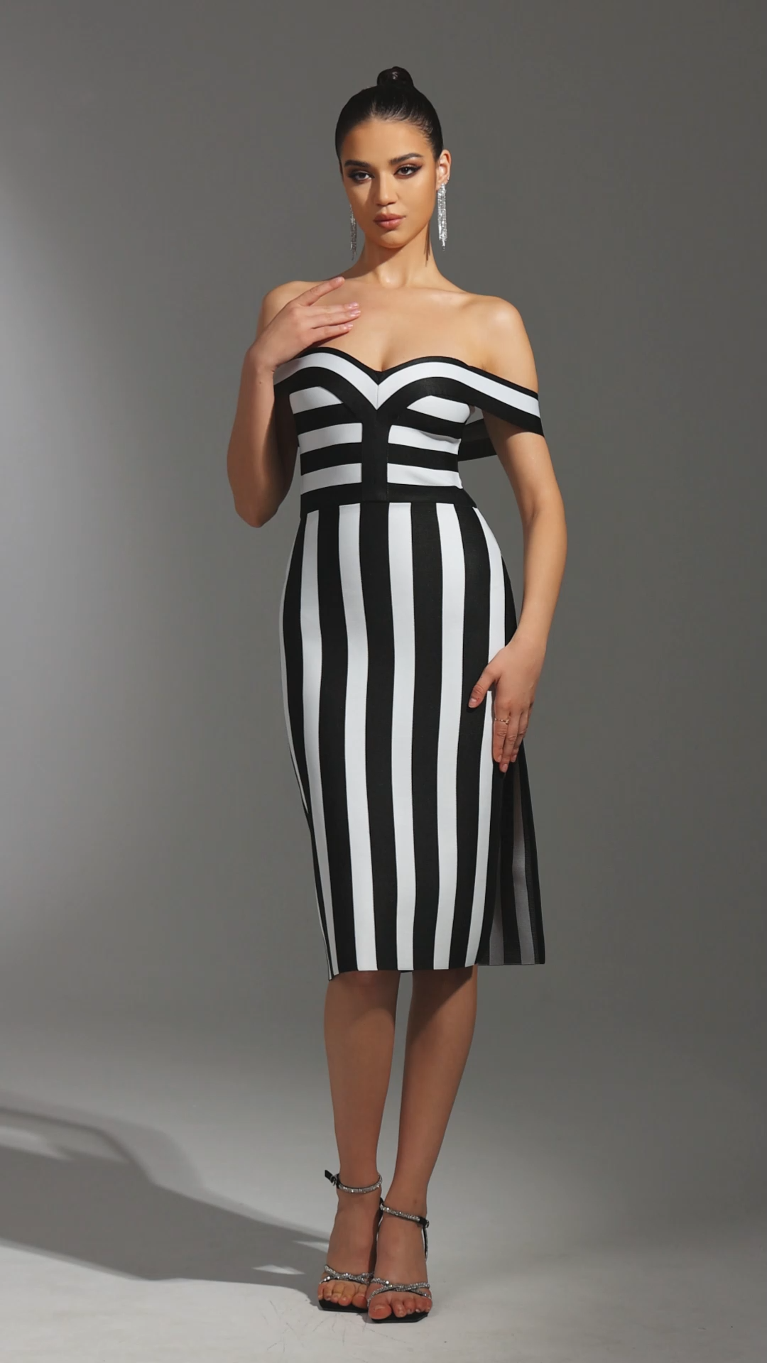 Perly Off The Shoulder Sleeveless Stripes Slit Bandage Maxi Dress