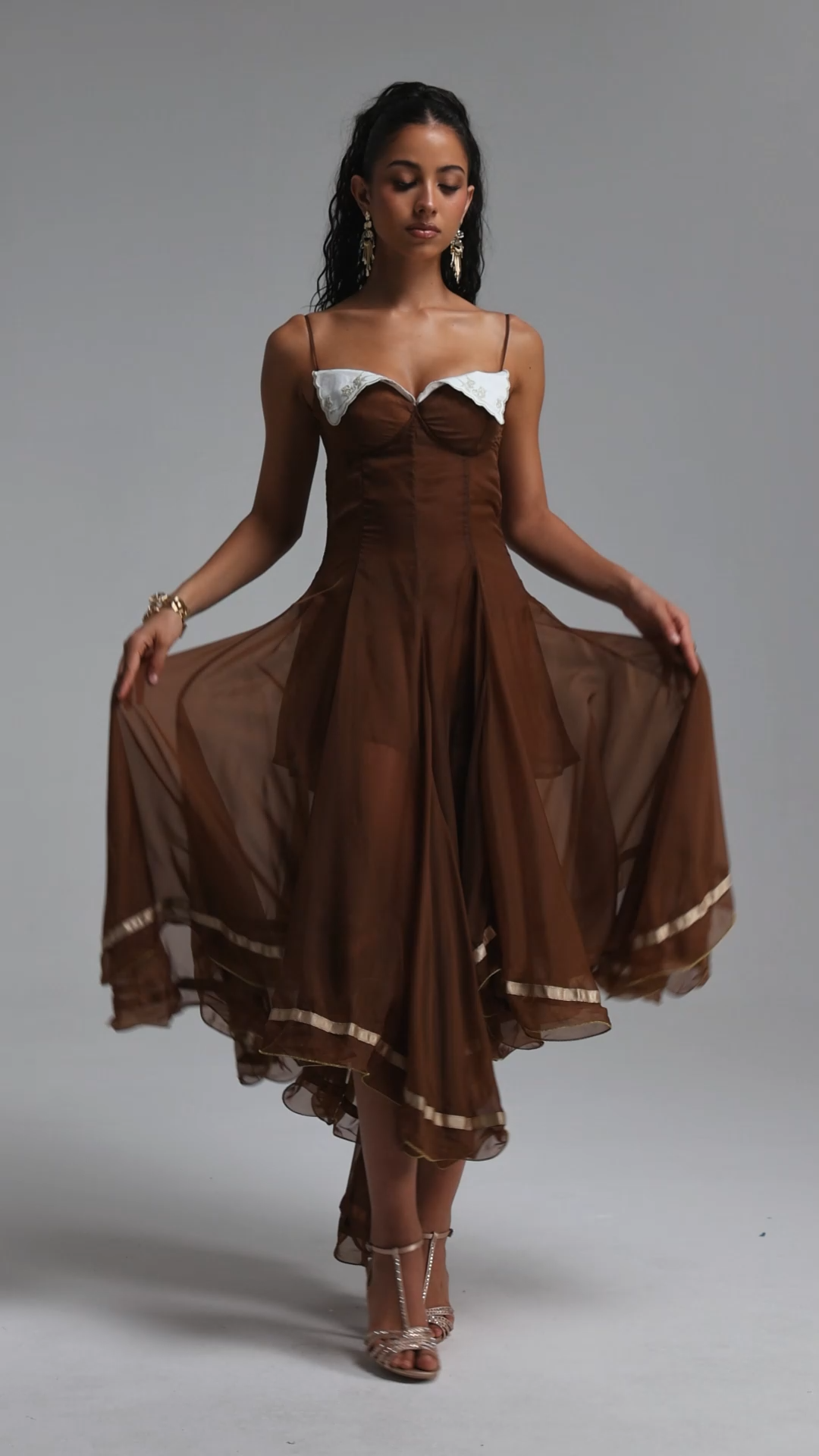 Viya Elegant Contour Spaghetti Strap Embroidered Lapel Tulle Maxi Dress