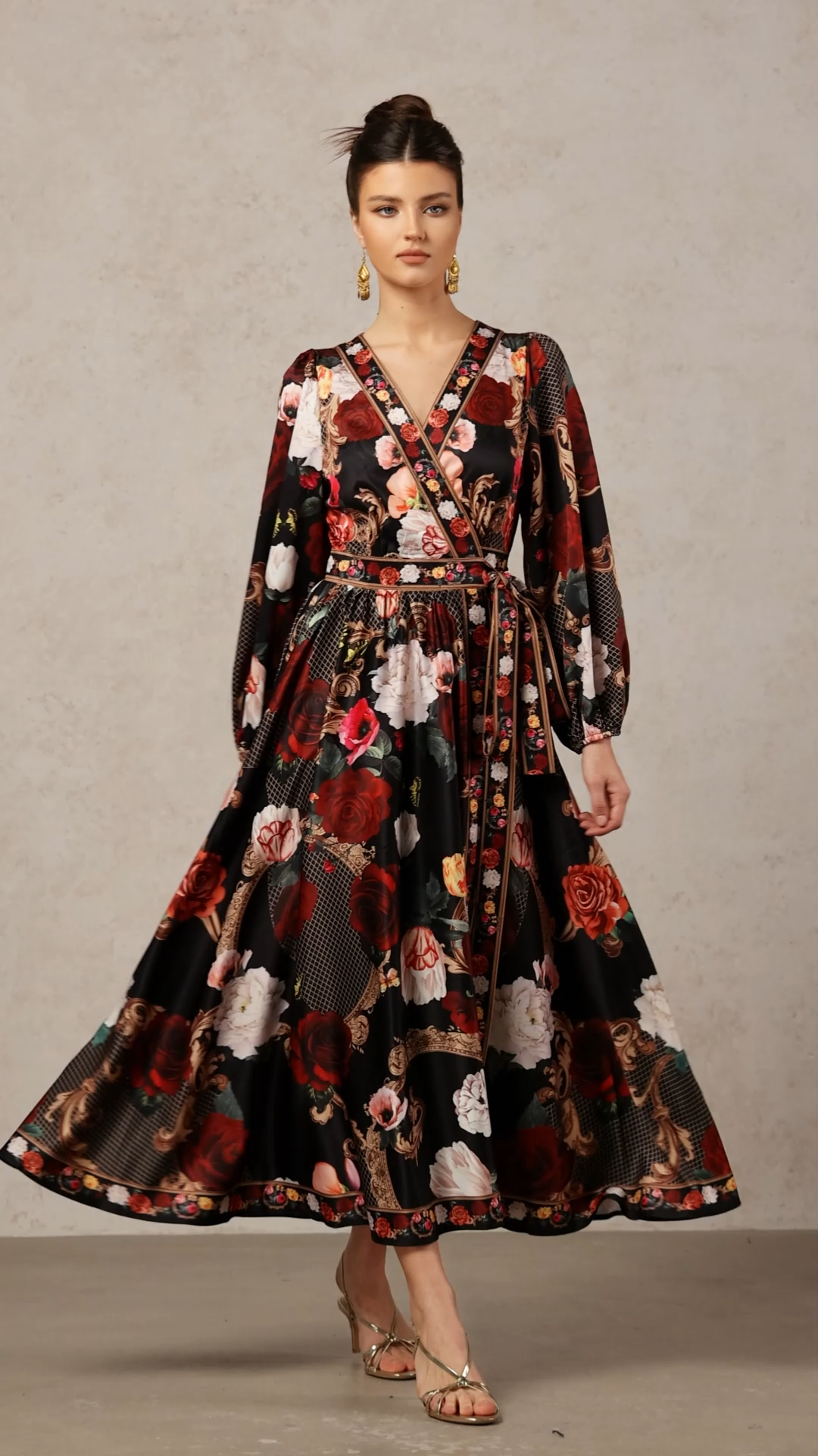 Shea Romantic Flowy Long Sleeve Floral Printed Woven Maxi Dress