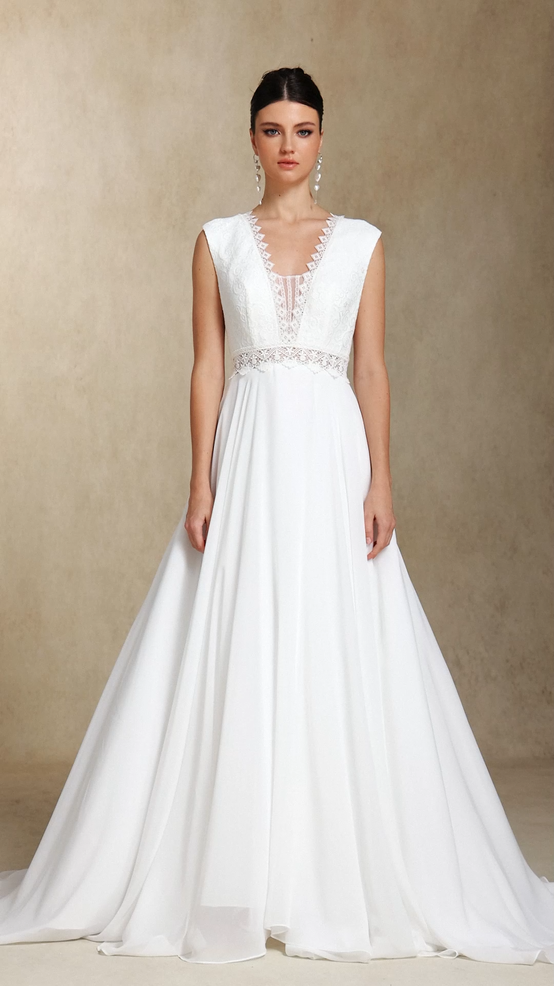 Soraya Lace Chiffon Fang Ling Backless Trailing maxi wedding dress