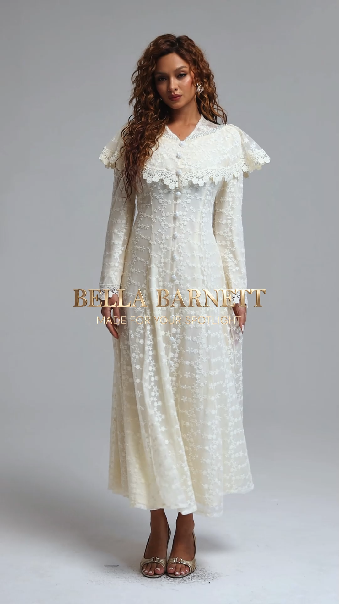 Kanma Romantic Flowy Cape Collar Long Sleeve Floral Lace Maxi Dress