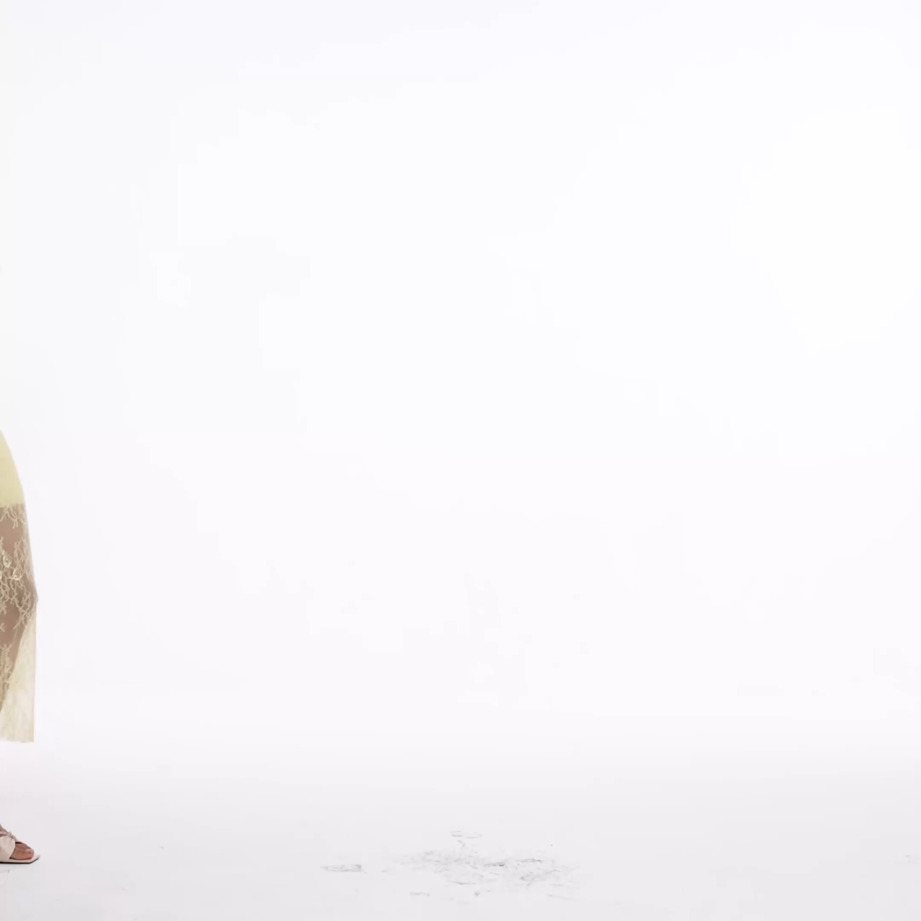 Doe Classic Contour Sleeveless Lace Maxi Dress