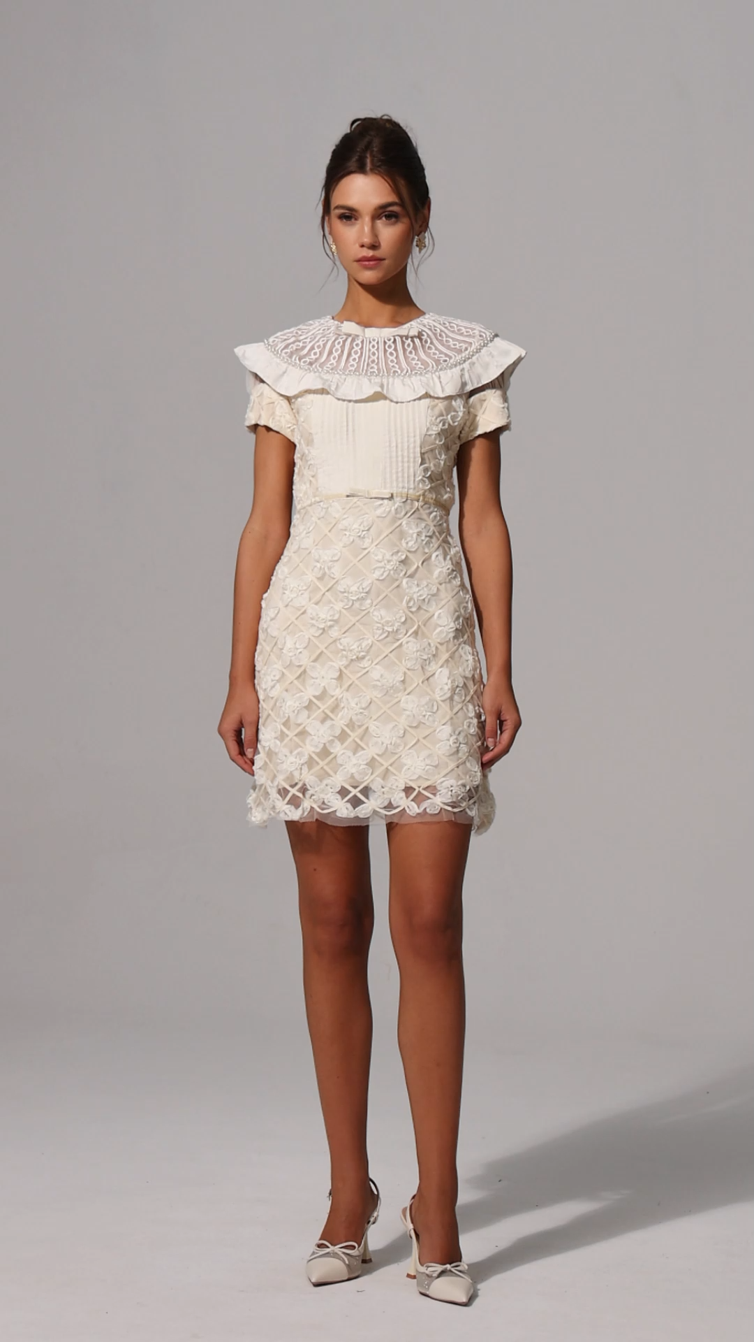 Eanna Short Sleeves Folds Lace Mini Dress