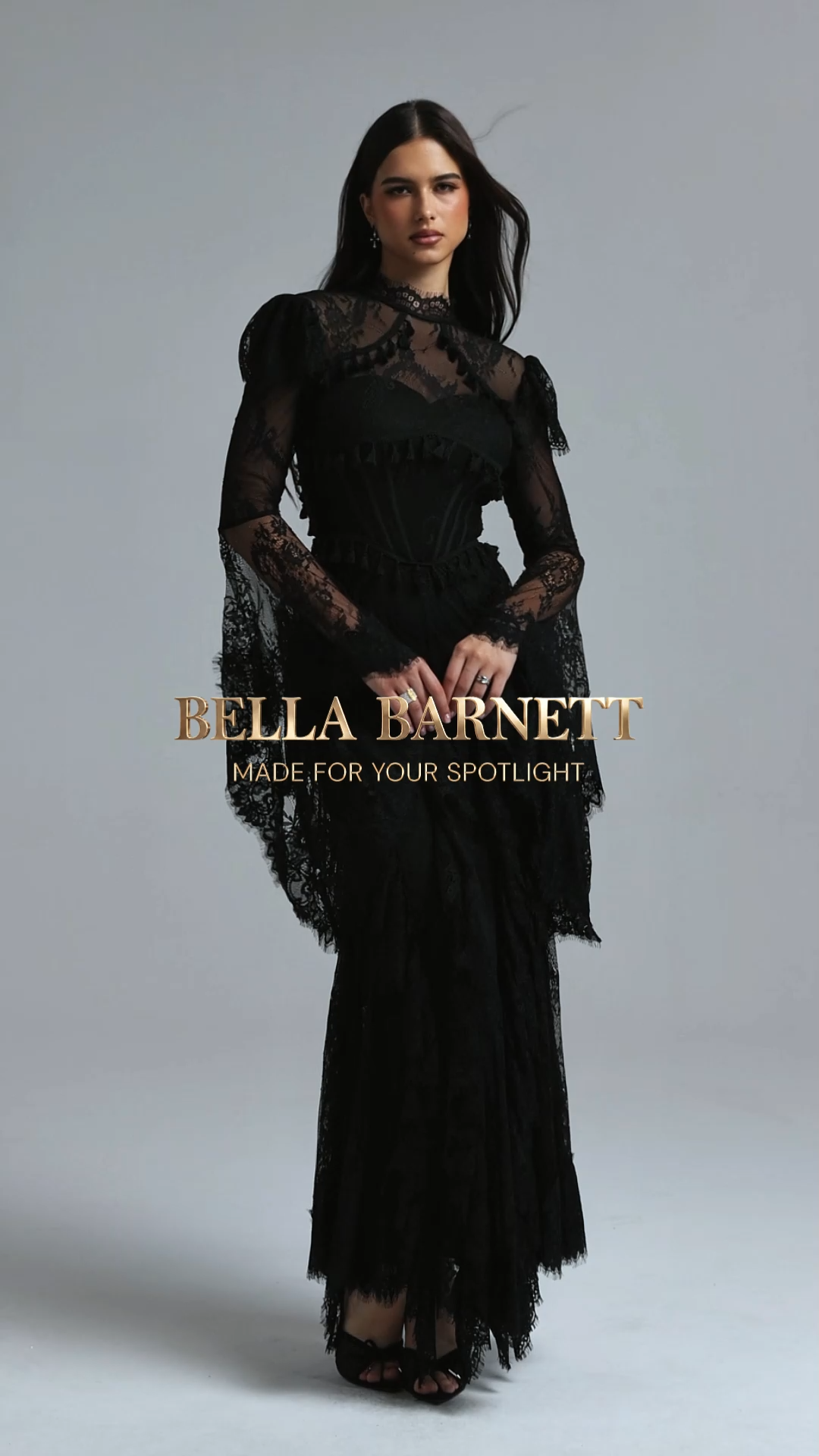Lucia Vintage Fitted Flare Long Sleeve Lace Maxi Dress