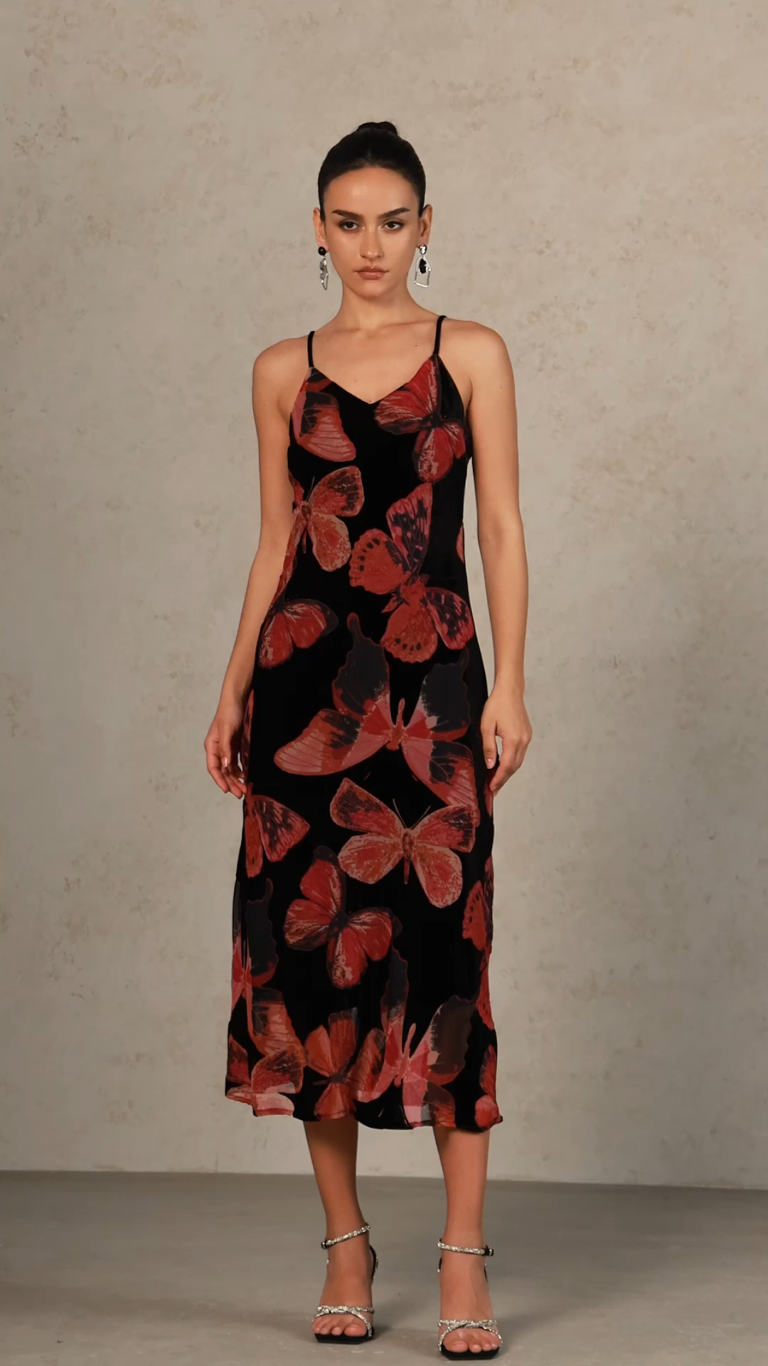Tutuni V-Neck Halter Butterfly Printed Maxi Dress