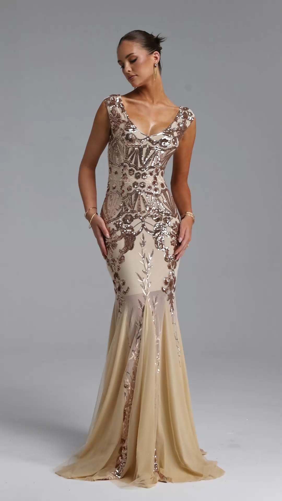 Lisa Glamorous Contour V Neck Sequin Pattern Maxi Dress