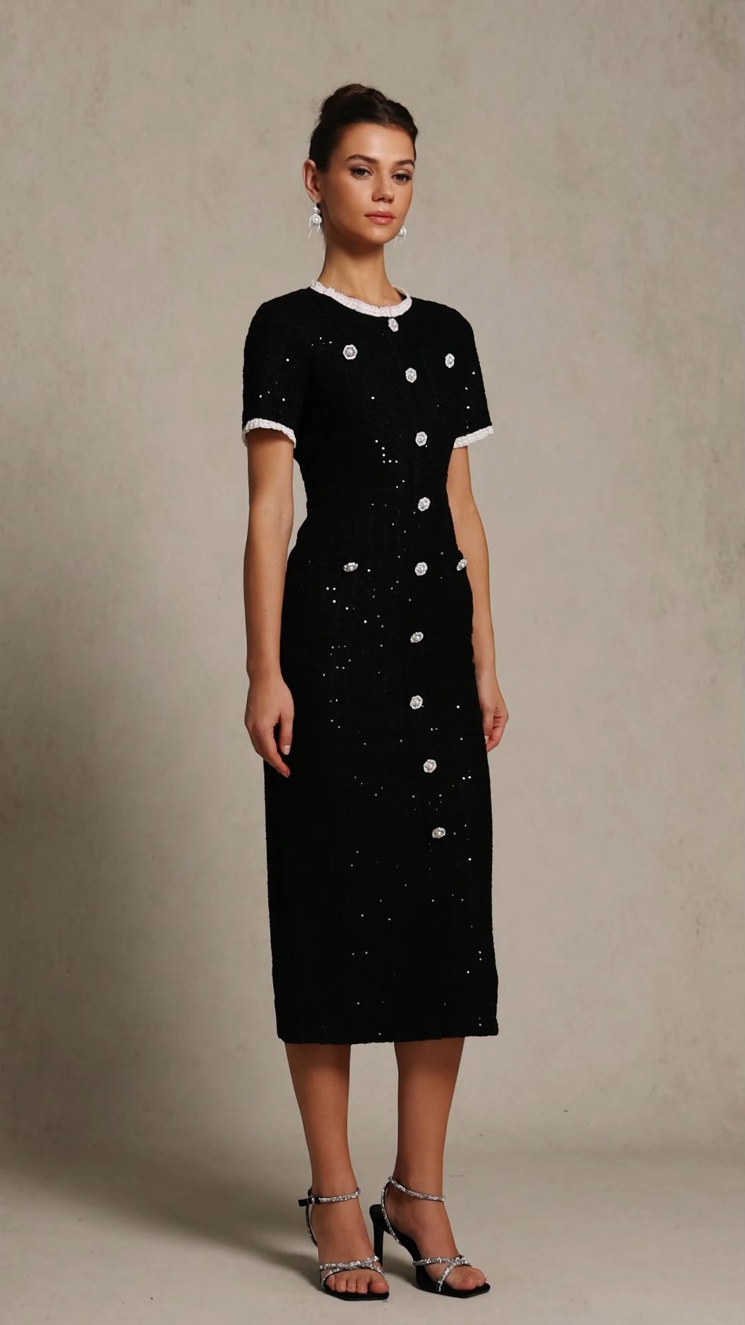 Haka Round Neck Short Sleeves Maxi Dress