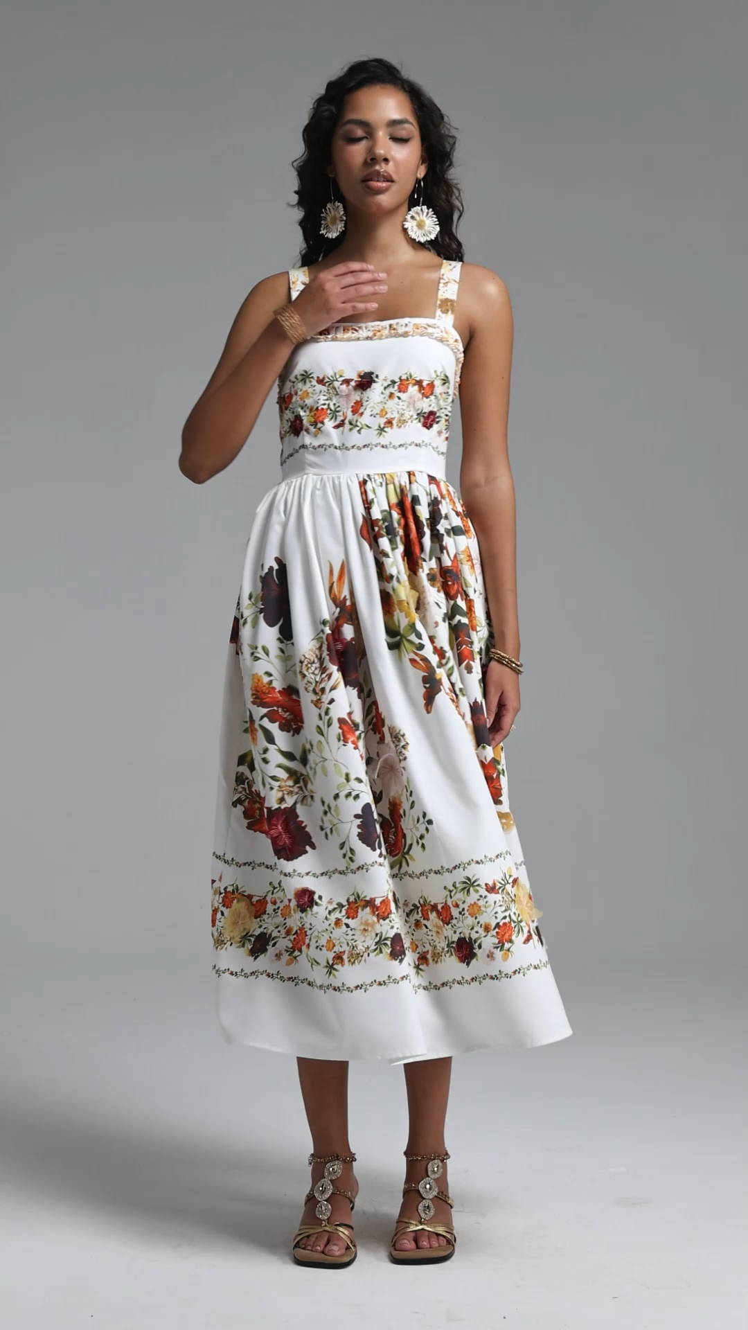Gayu Resort Flowy Sleeveless Floral Print Woven Floral Maxi Dress