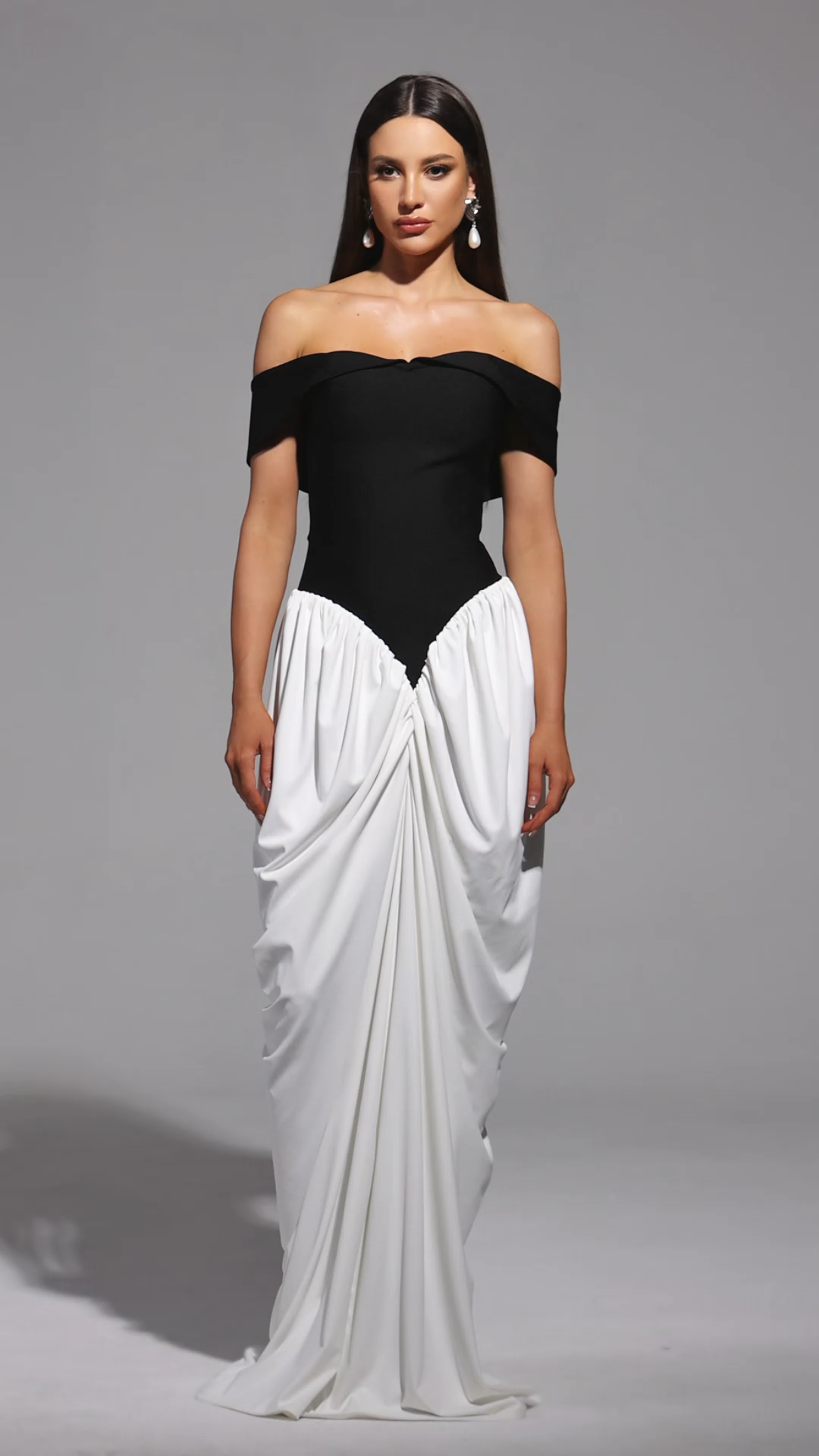Leha Sleeveless Off The Shoulder Wrinkles Bandage Maxi Dress