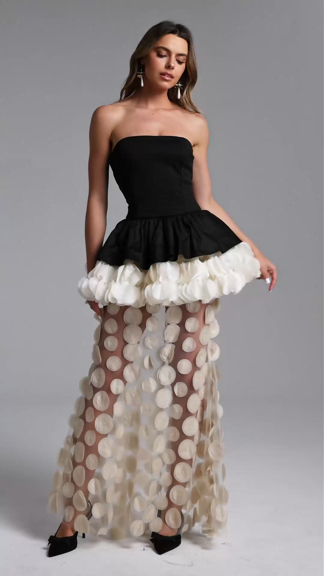 Johanne Elegant Contour Strapless Ruffle Contrast Maxi Dress