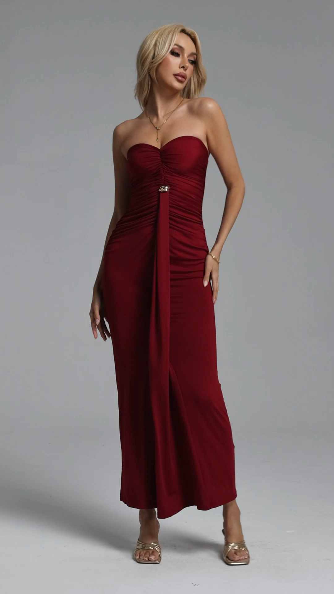 Verde Chic Contour Strapless Ruched Knit Red Maxi Dress