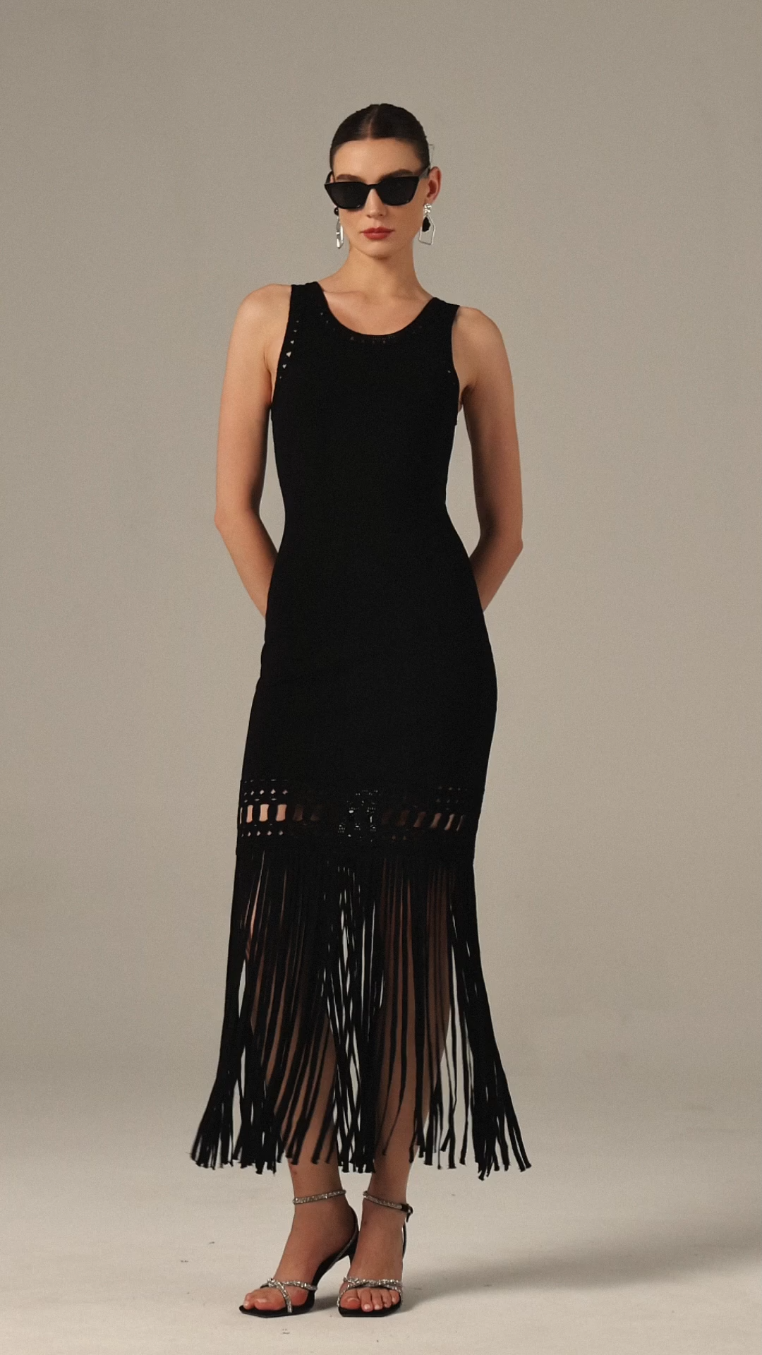 Edeline Sleeveless Tassels Midi Dress