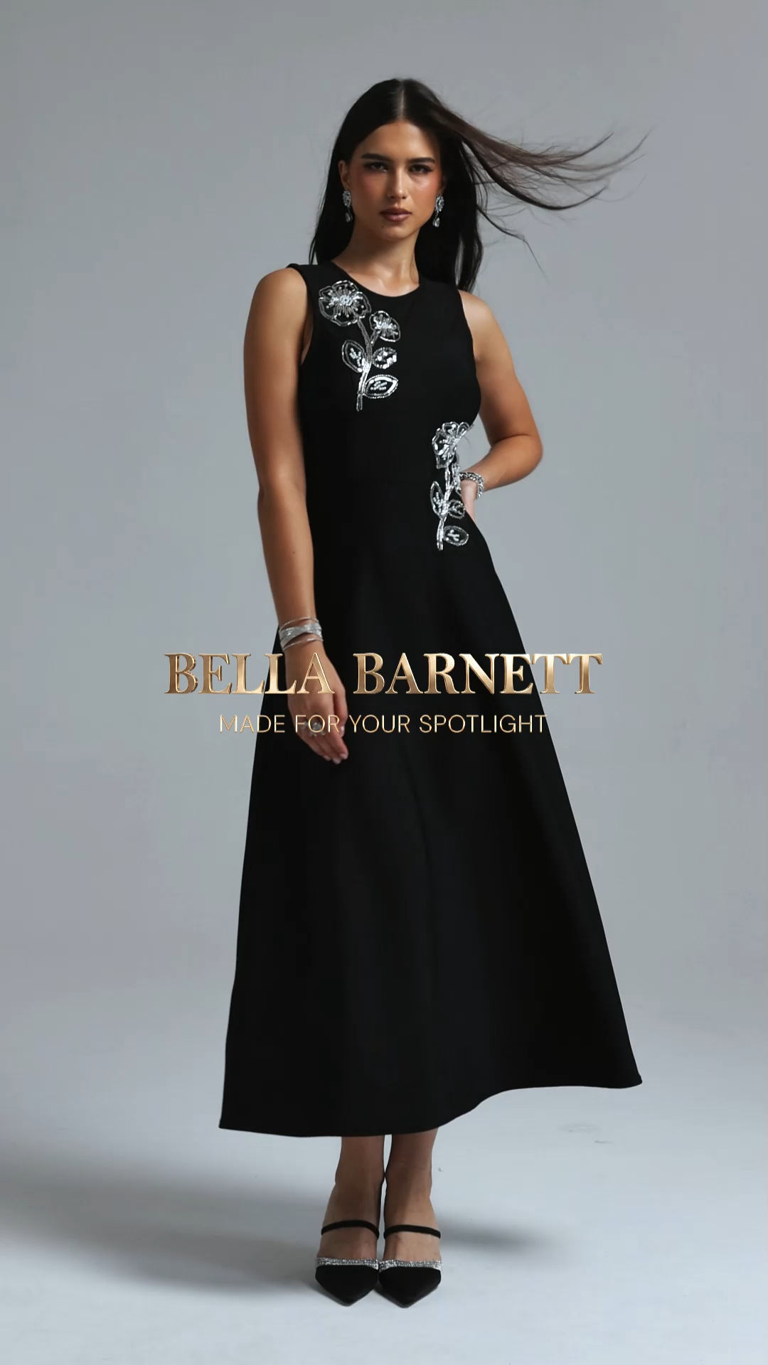 Krystal Elegant Round Neck Sleeveless Floral Beaded Bandage Midi Dress