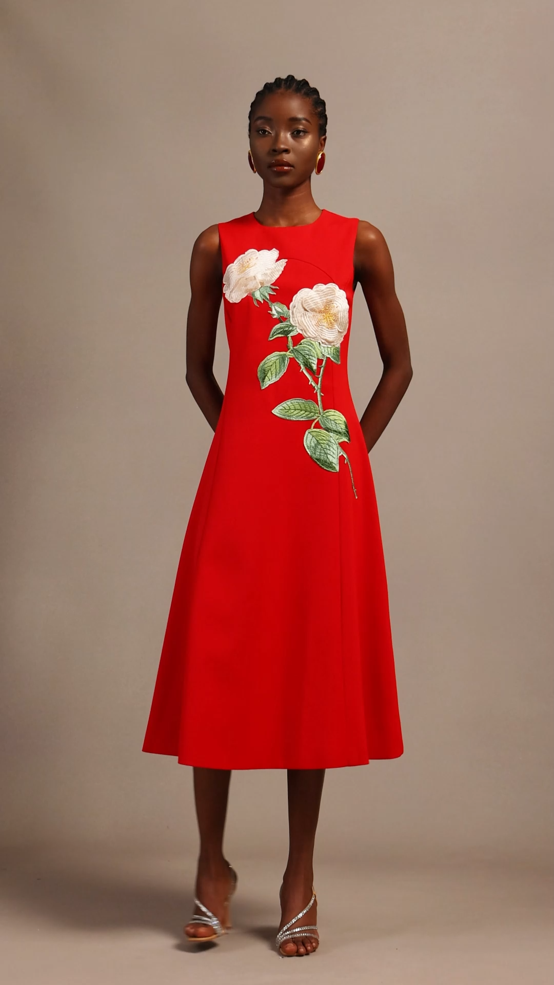 Juniper Elegant Tailored Round Neck Sleeveless Floral Woven Maxi Dress