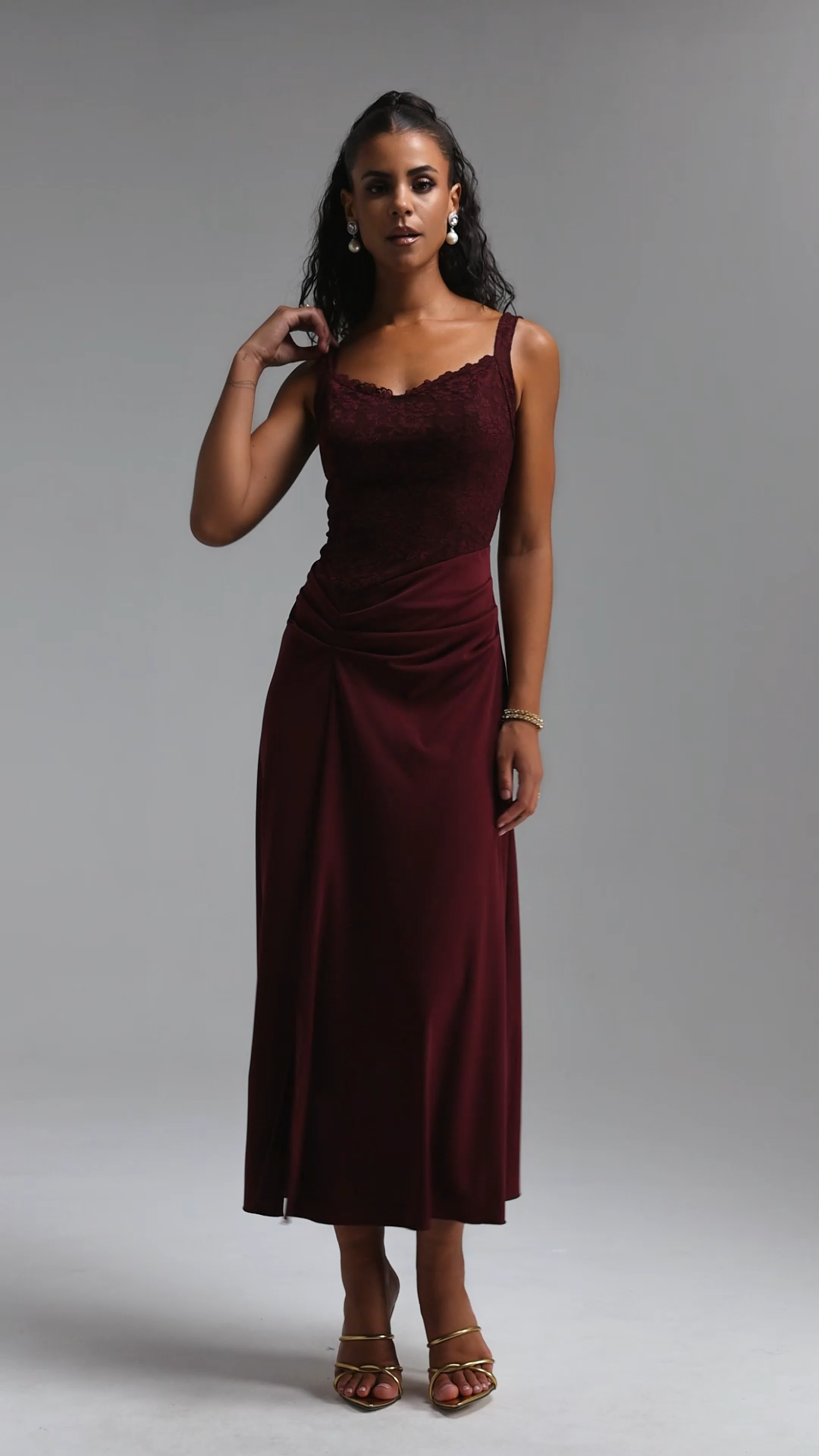 Vira Elegant Cincher Waist Spaghetti Strap Lace Maxi Dress