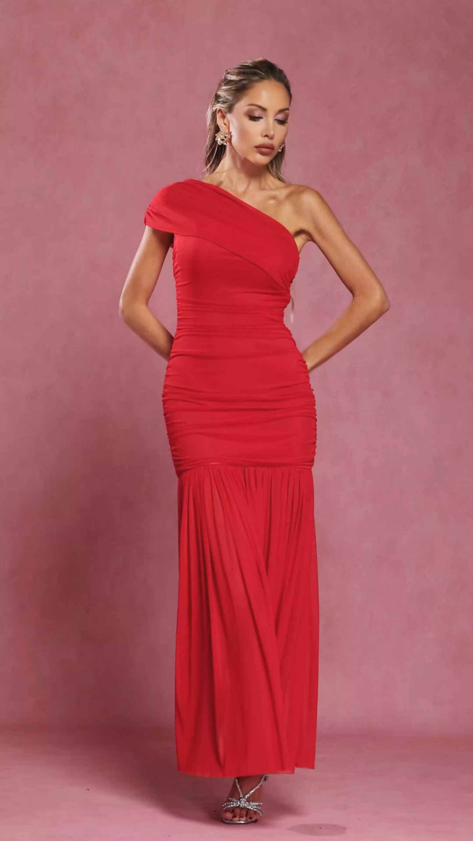 Secyij Sleeveless One Shoulder Wrinkle Maxi Dress