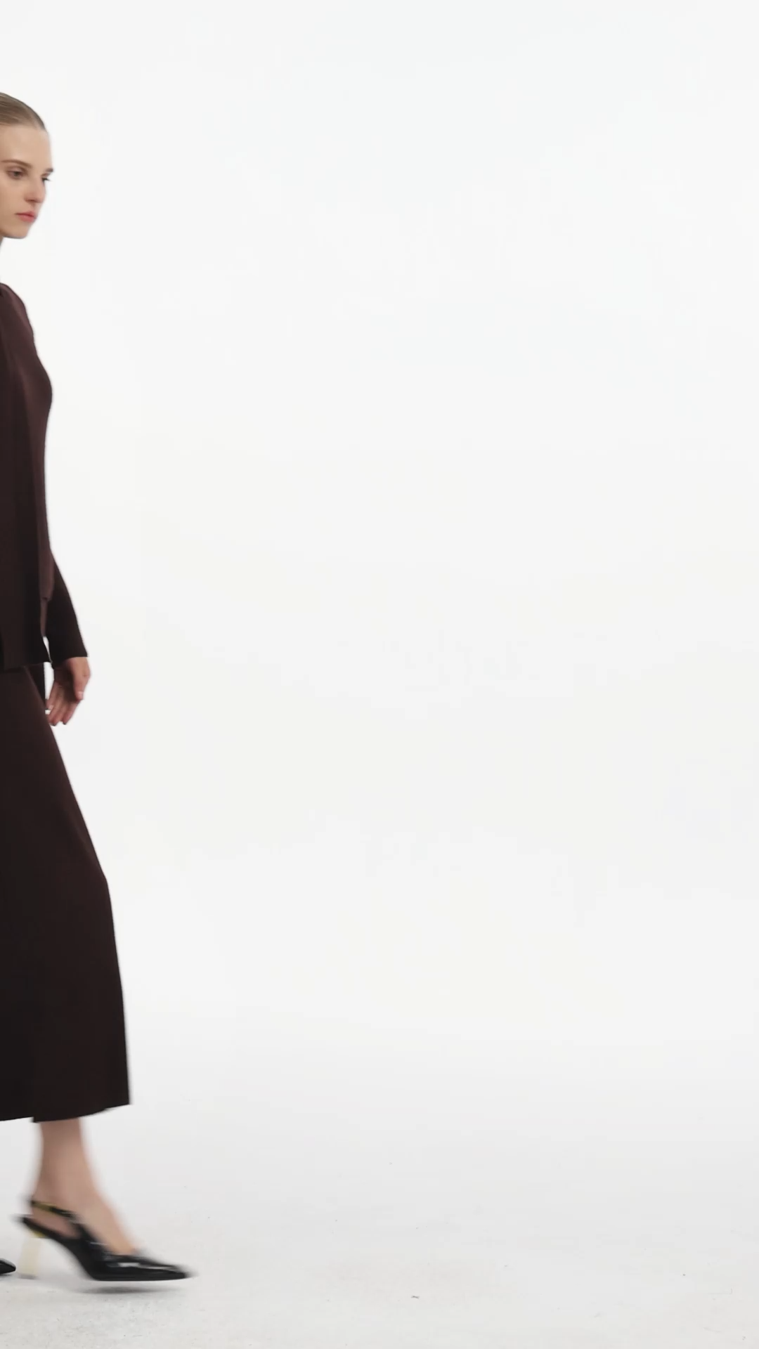 Lelia Elegant Contour Long Sleeve Knot Knit Top And Skirt Two-Piece Set