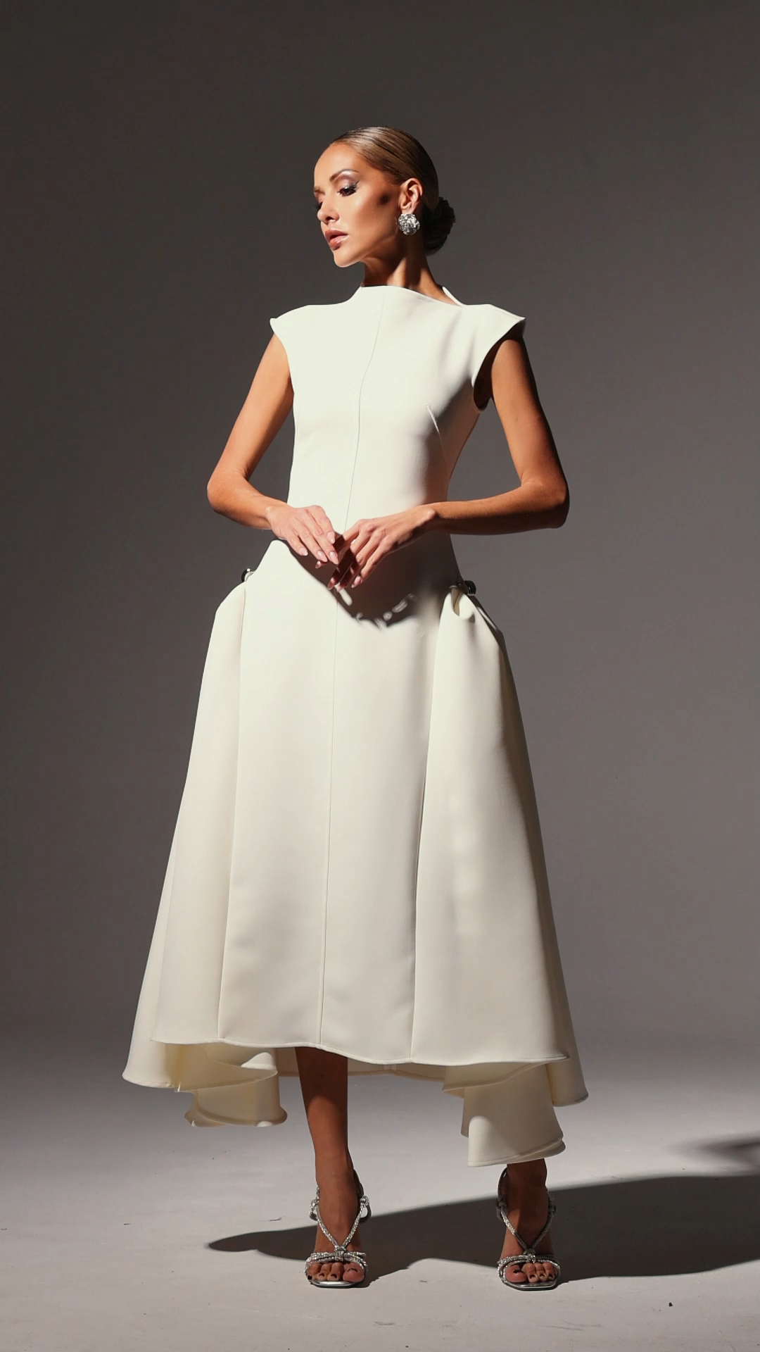 Paca Choker Sleeveless Maxi Dress
