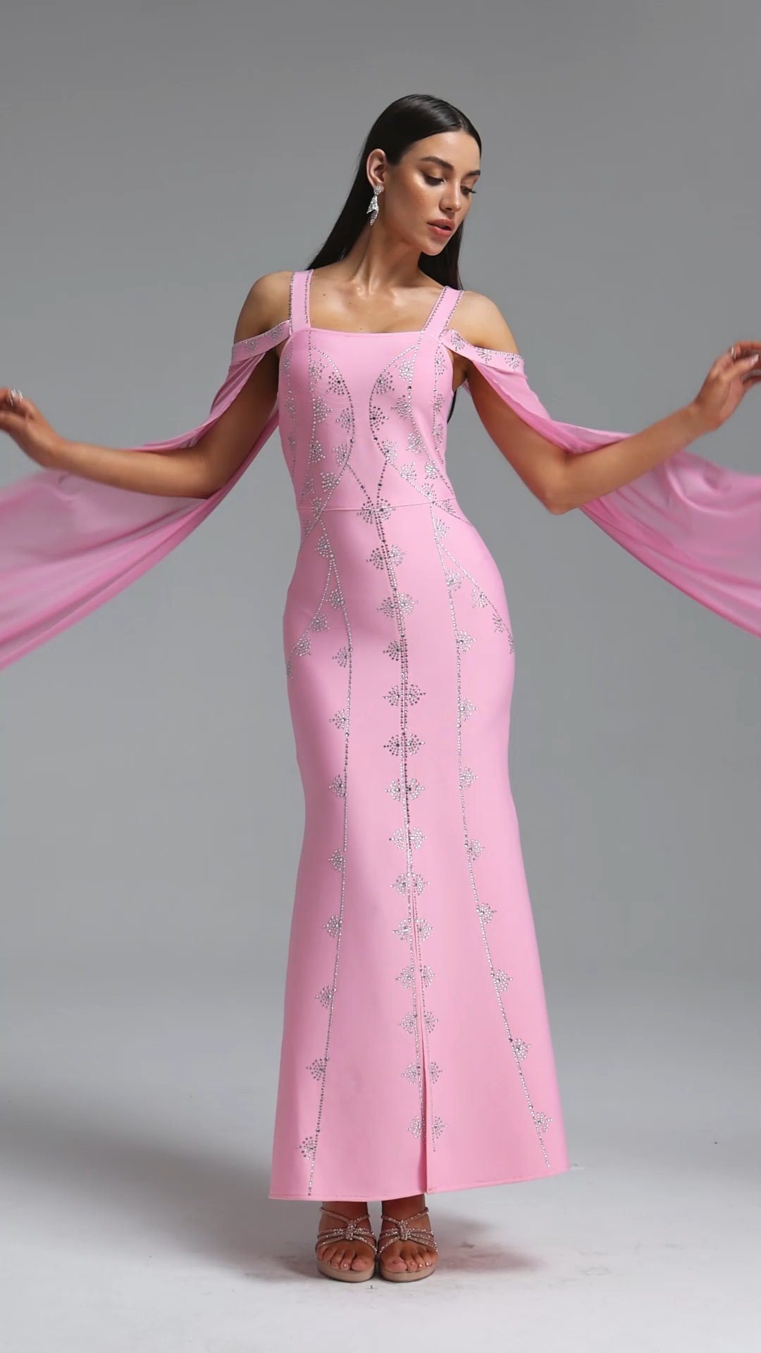 Kawko Romantic Contour Wide Strap Square Neck Symmetric Rhinestone Chiffon Cape Slit Bandage Maxi Dress