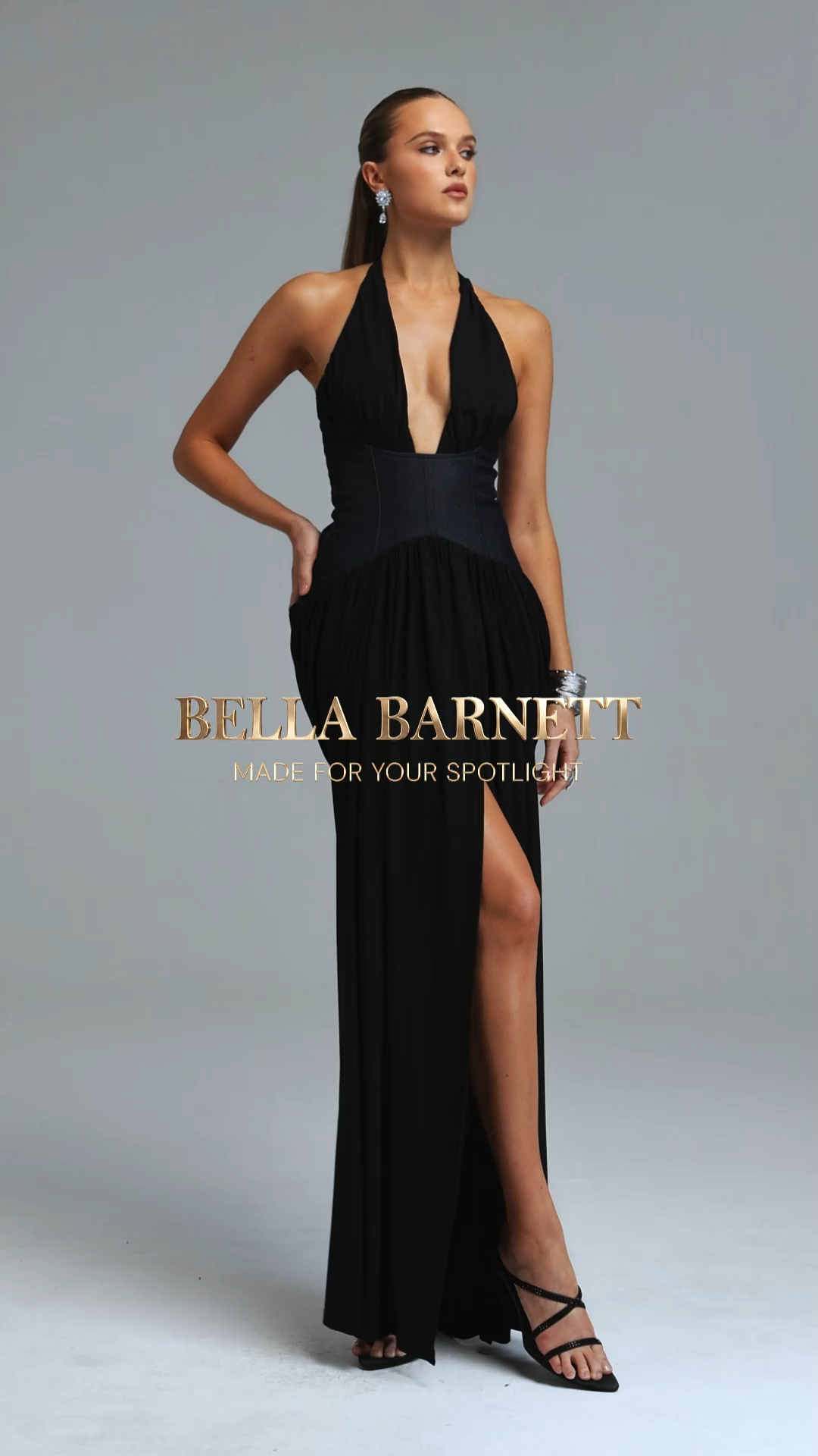 Siayh Modern Halter V Neck Color Block Black Maxi Dress
