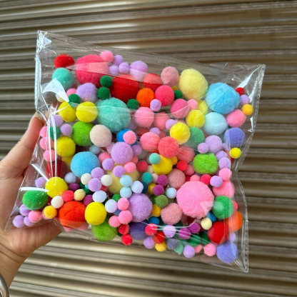 Craft Pompom Multi-Size Colored Felt Ball DIY Art Creative Pompom Party Decorations，200pcs