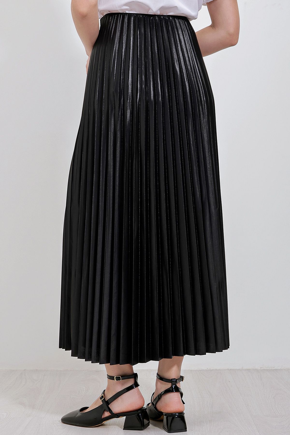 Leather Look Pleated Skirt Everything5Pounds