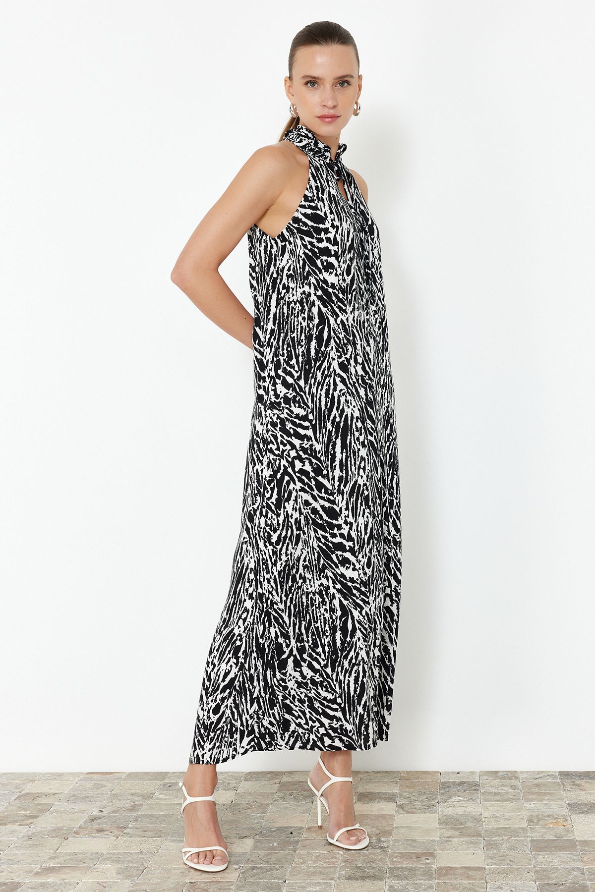 Patterned Halter Neck Maxi Woven Dress