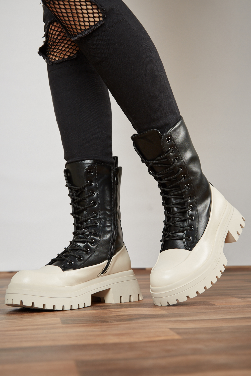 Orders leather lace up biker boots