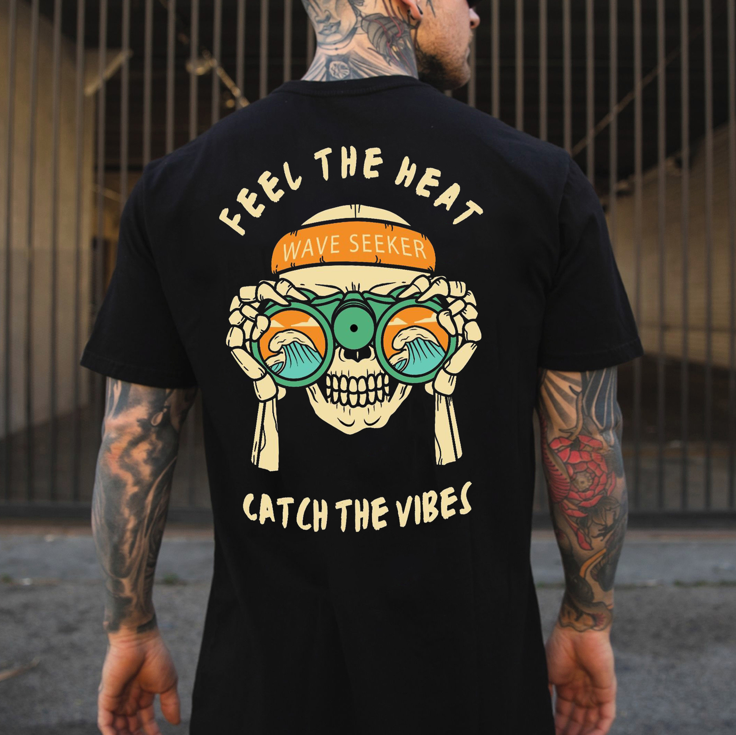 FEEL THE HEAT CATCH THE VIBES Skeleton With Telescope Print Men's T-shirt