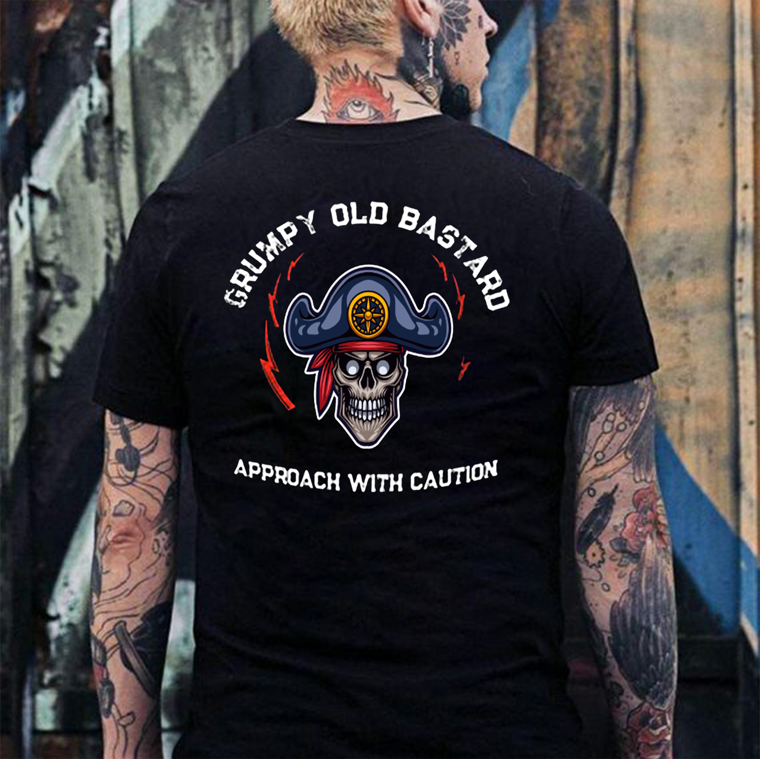 GRUMPY OLD BASTARD APPROACH WITH CAUTION Captain Skull Print Men's T-shirt