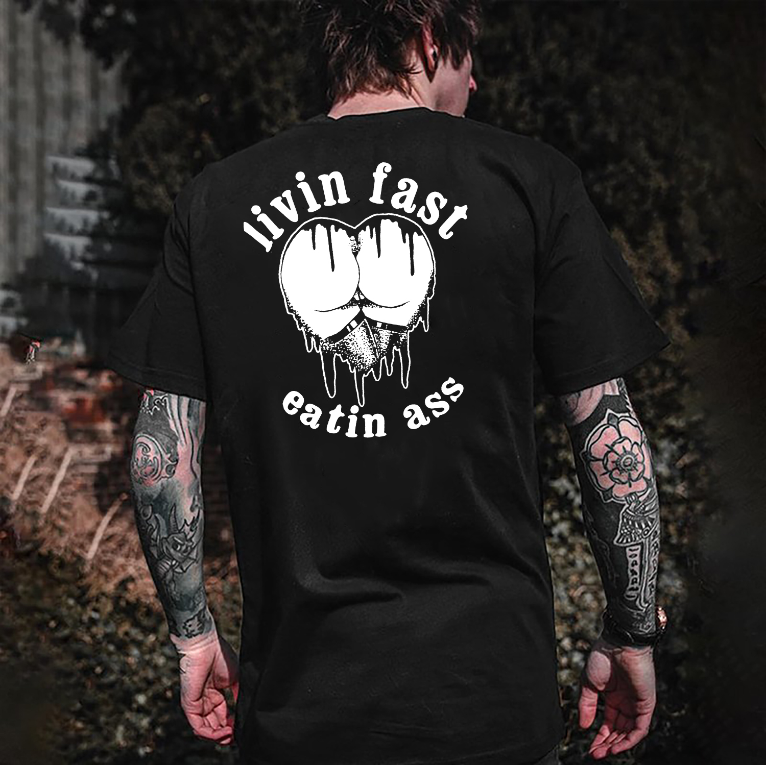 LIVING FAST EATING ASS Heart Sexy Black Print T-shirt