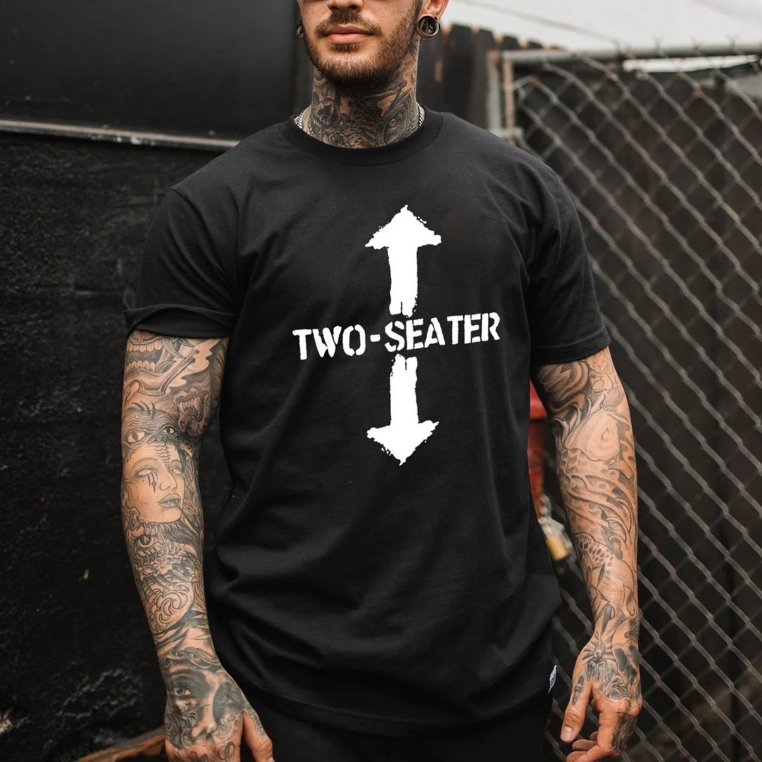 TWO-SEATER Double Arrow Simple Casual Graphic Black Print T-shirt Image - 1