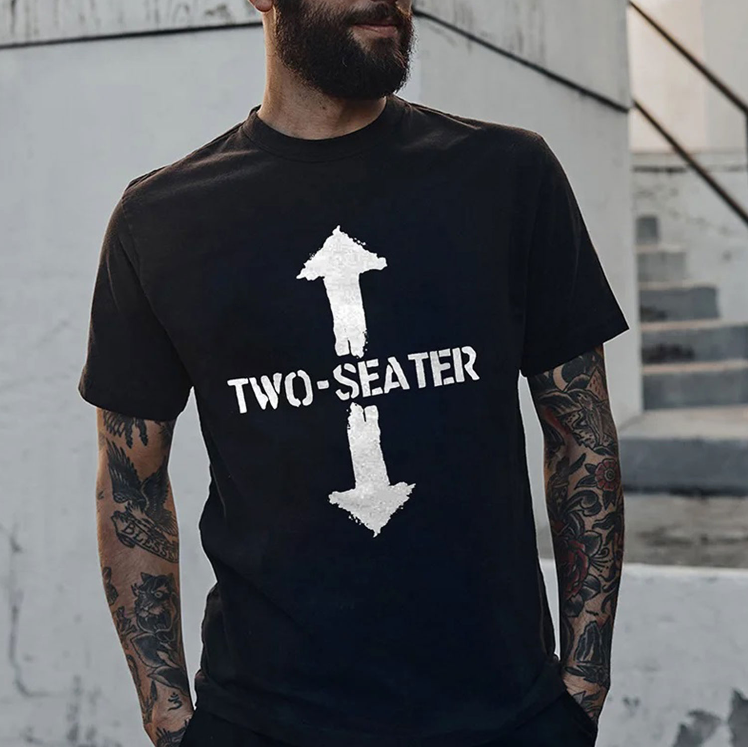 TWO-SEATER Double Arrow Simple Casual Graphic Black Print T-shirt Image - 5