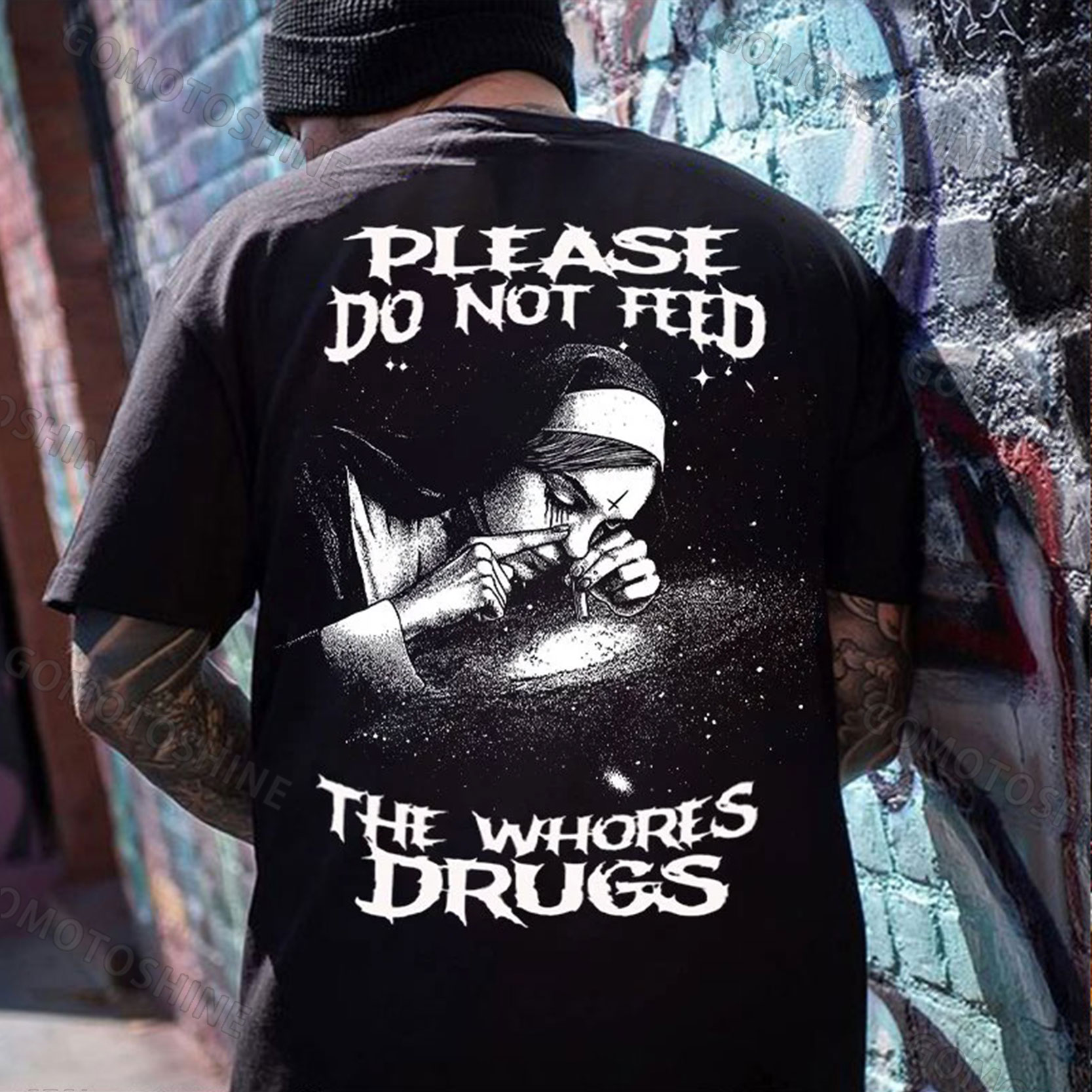 PLEASE DO NOT FEED THE WHORES DRUGS Smoking Nun Print Men's T-shirt