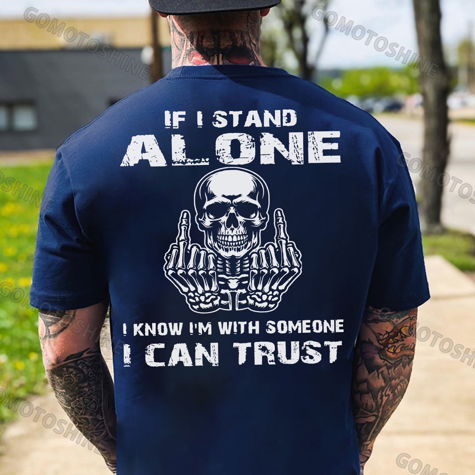 IF I STAND ALONE I KNOW I'M WITH SOMEONE I CAN TRUST Defiant Skeleton Print Men's T-shirt Image - 4