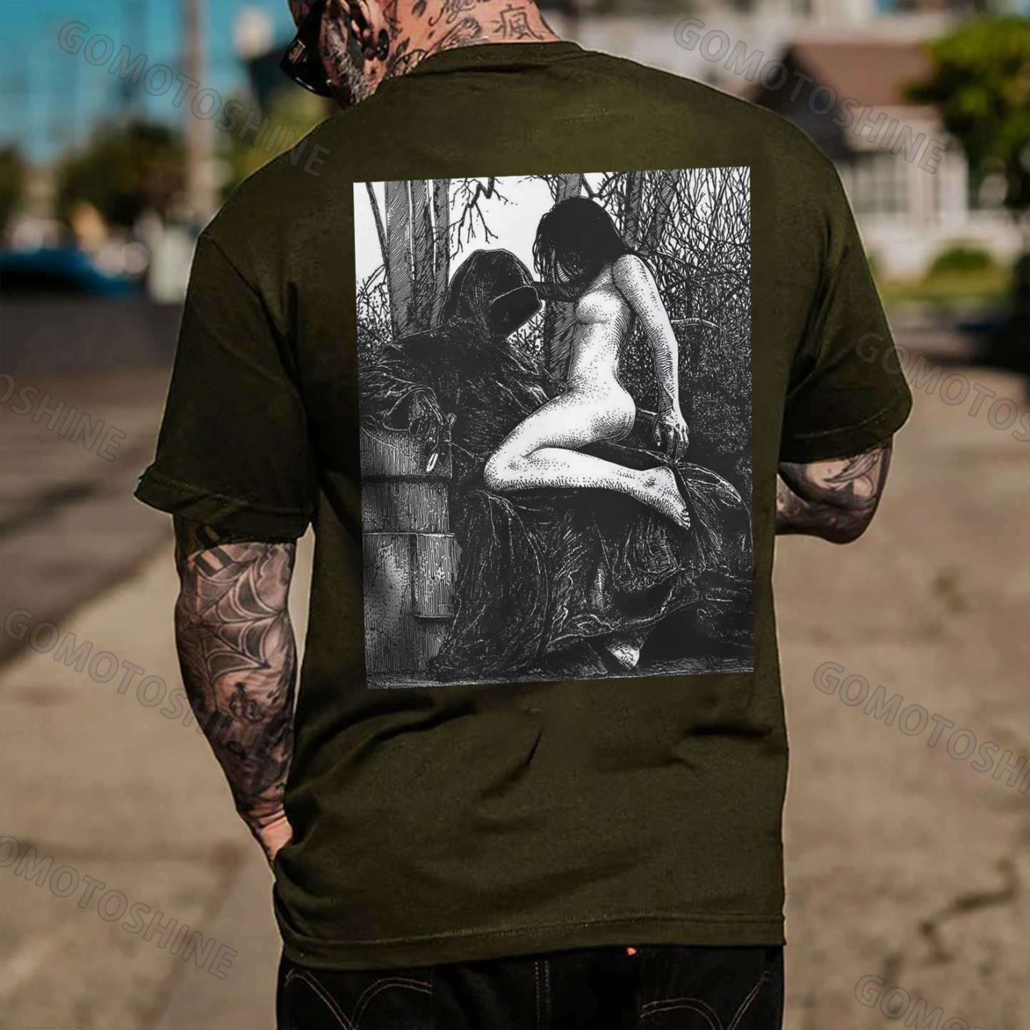 Sexy Girl Fell In Love With The Devil Print Men's T-shirt Image - 5