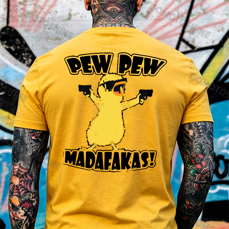 Yellow Duck Carries Pistol Letter Graphic Black Print T-shirt Image - 15