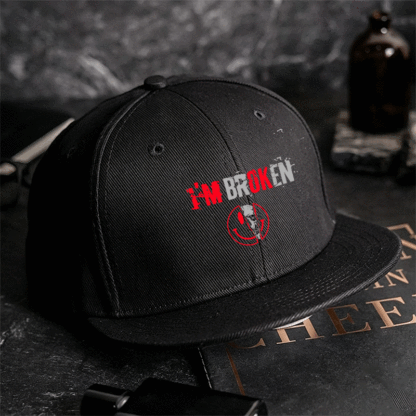 I'M BROKEN Black Fashion Cap Image - 3