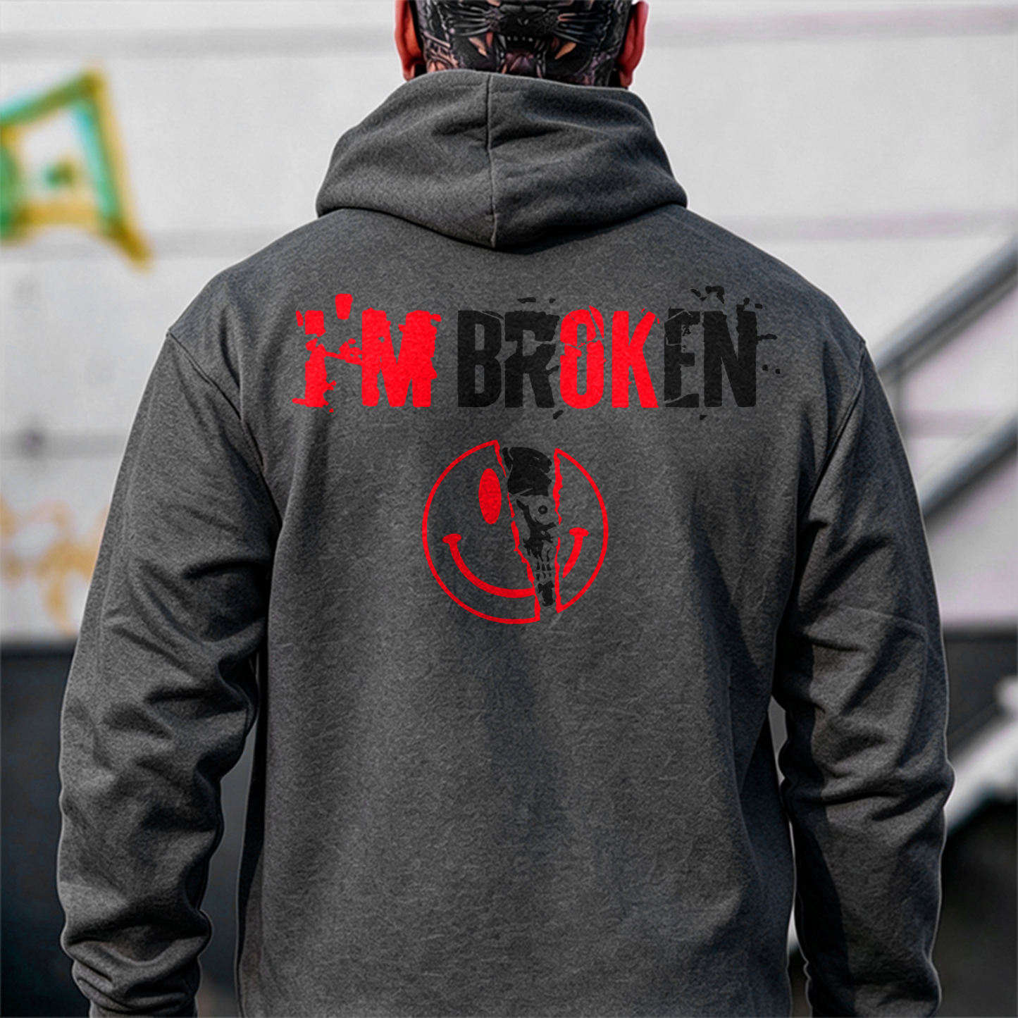 I’M BROKEN Smiling Face Graphic Casual Black Print Hoodie Image - 12